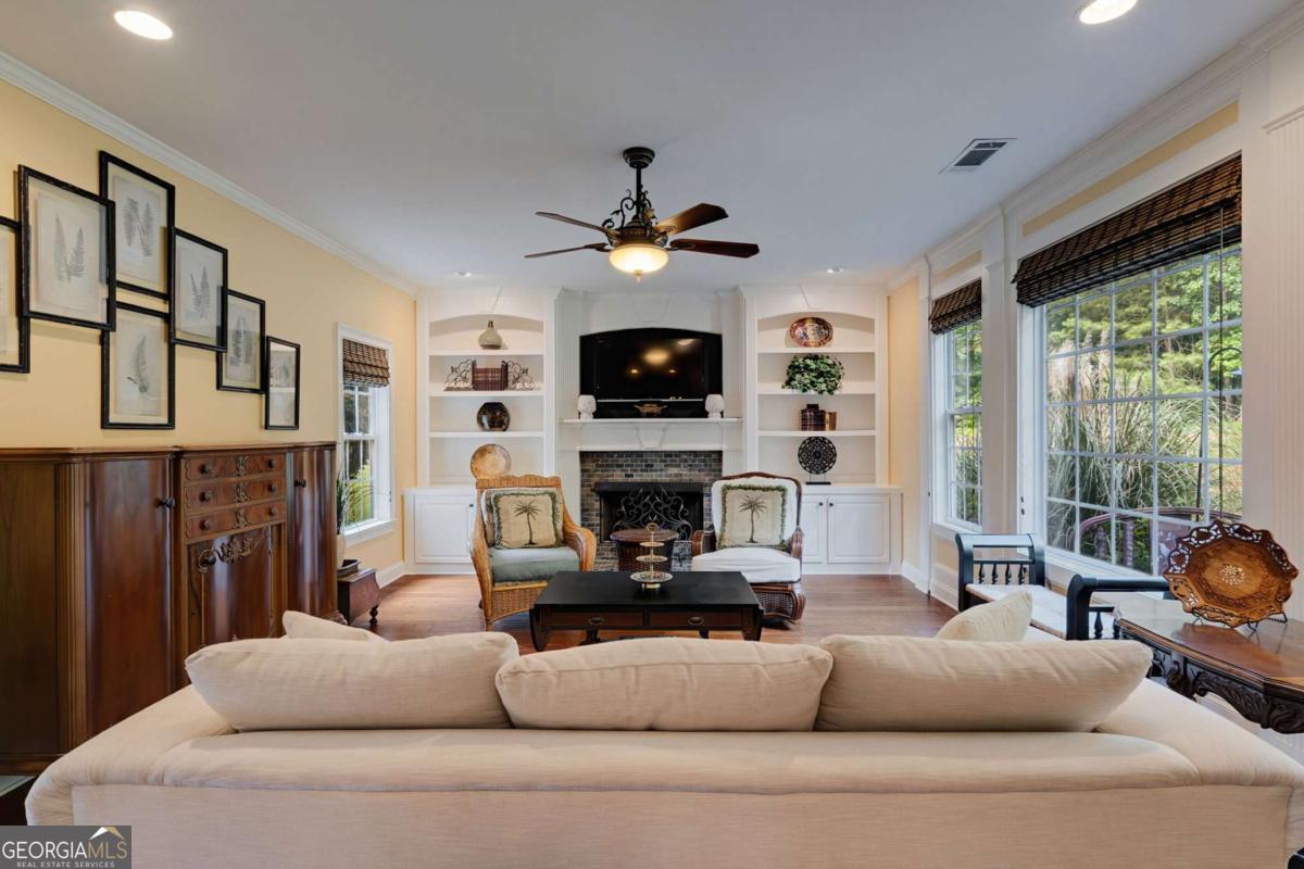 2103 Whitlow View Drive Property Photo 13