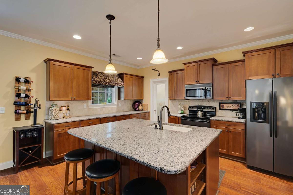 2103 Whitlow View Drive Property Photo 17