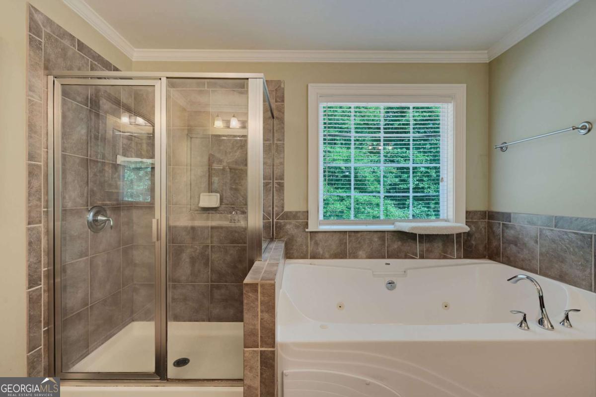 2103 Whitlow View Drive Property Photo 32