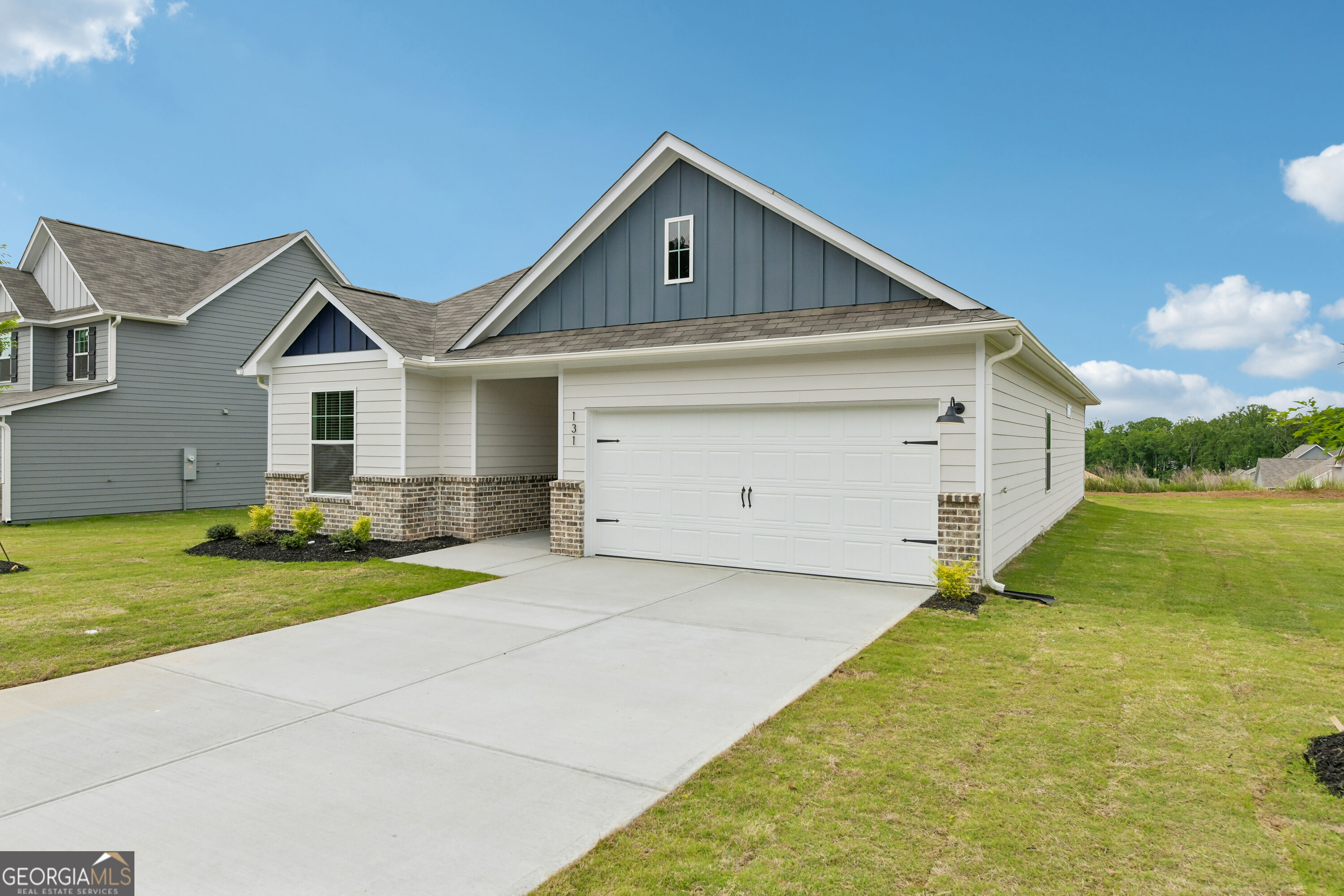 352 Sunfish Circle Property Photo 1