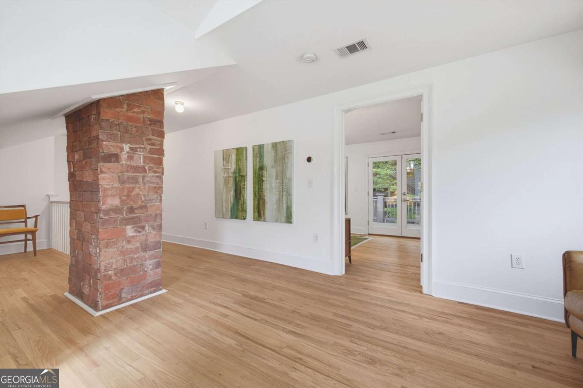 252 Kings Highway Property Photo 17