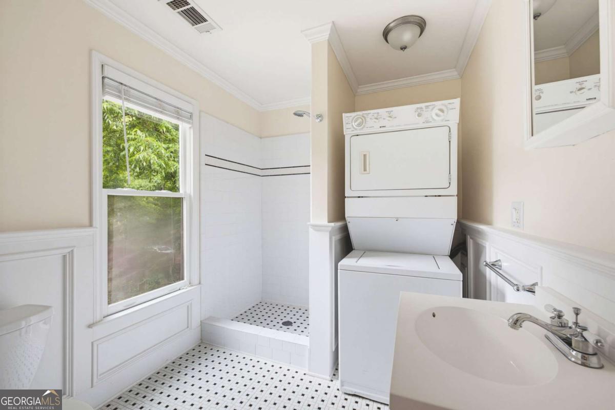 252 Kings Highway Property Photo 28