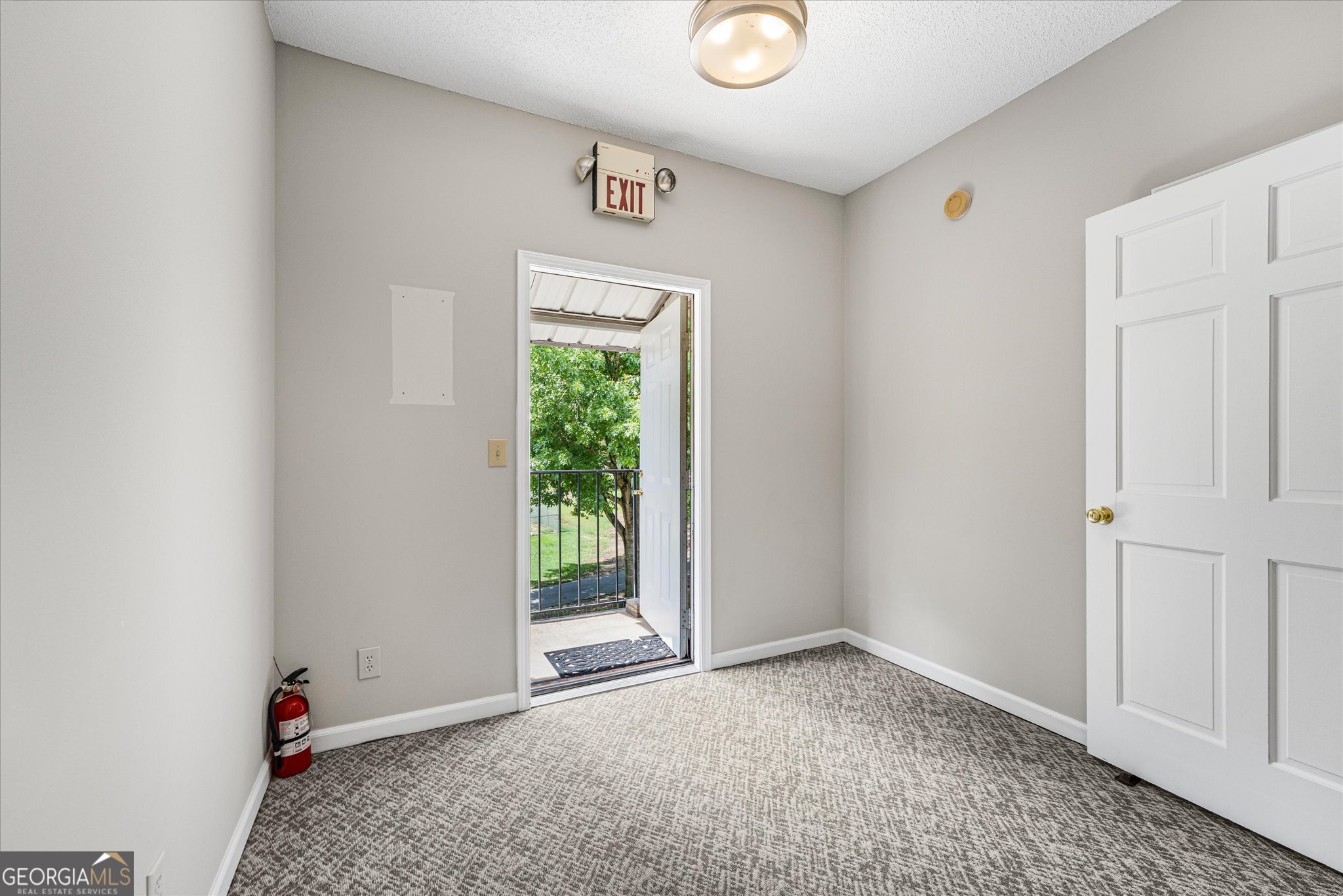 90 Whitlock Place Property Photo 22