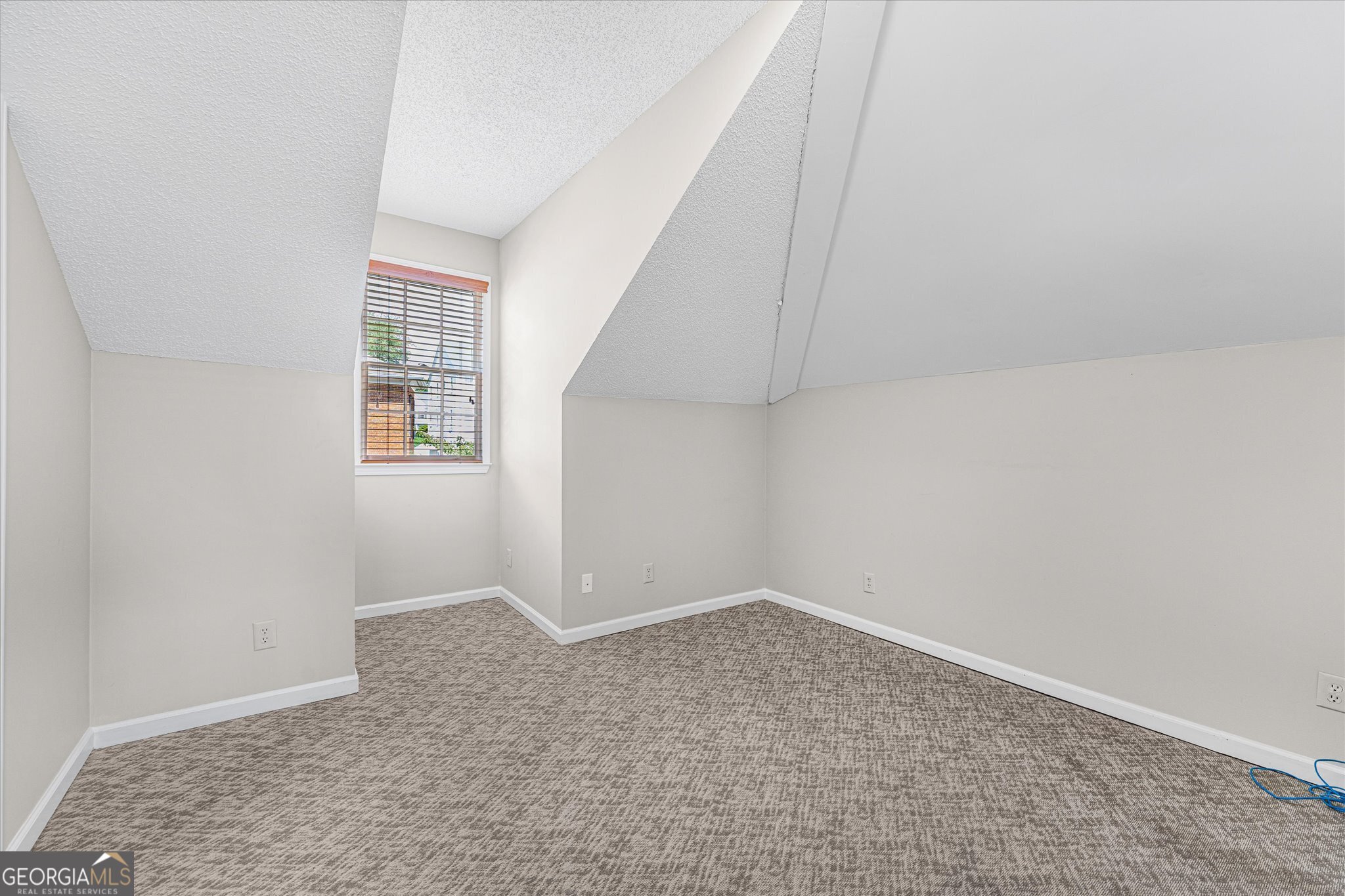 90 Whitlock Place Property Photo 28