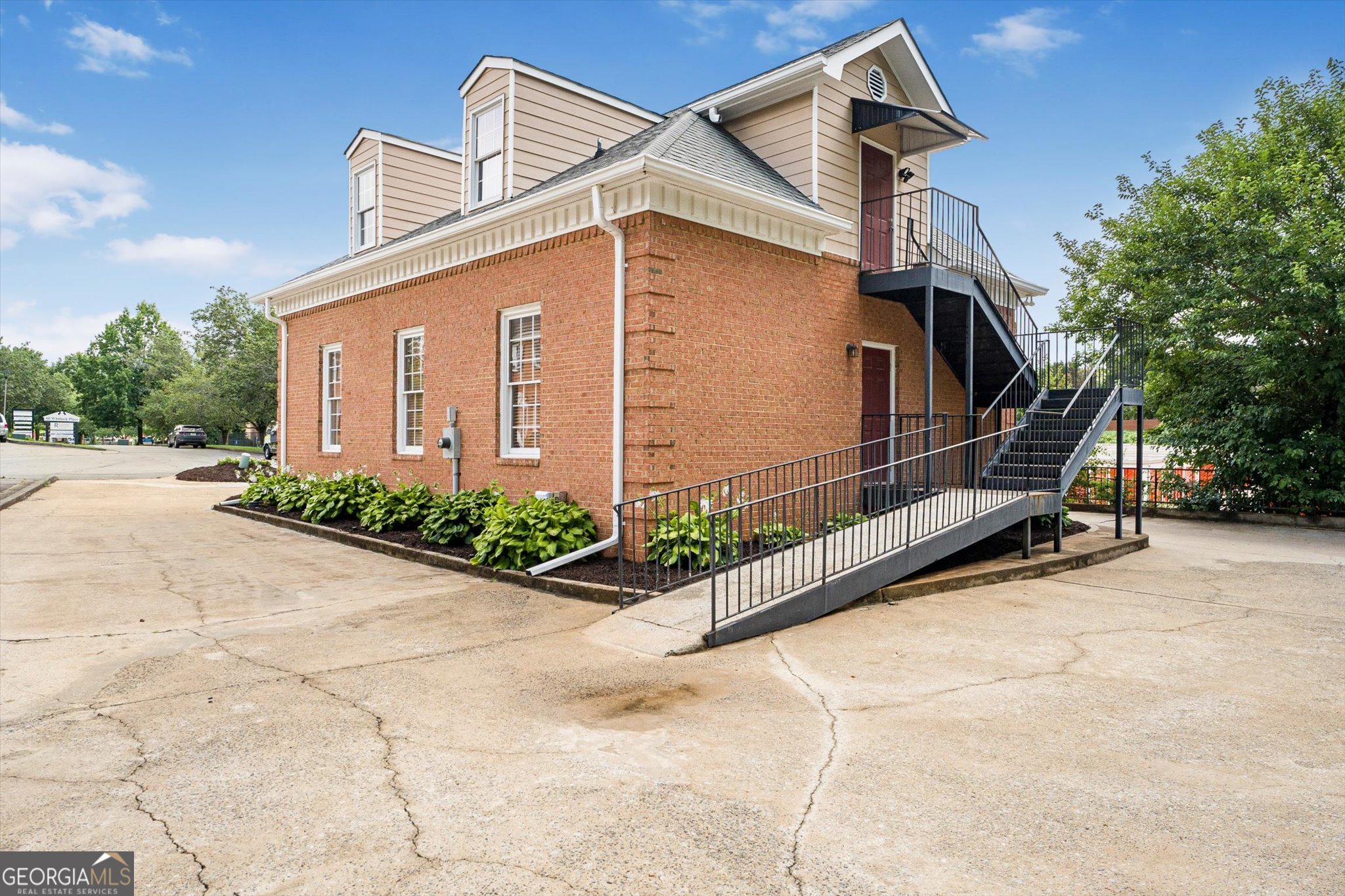 90 Whitlock Place Property Photo 32