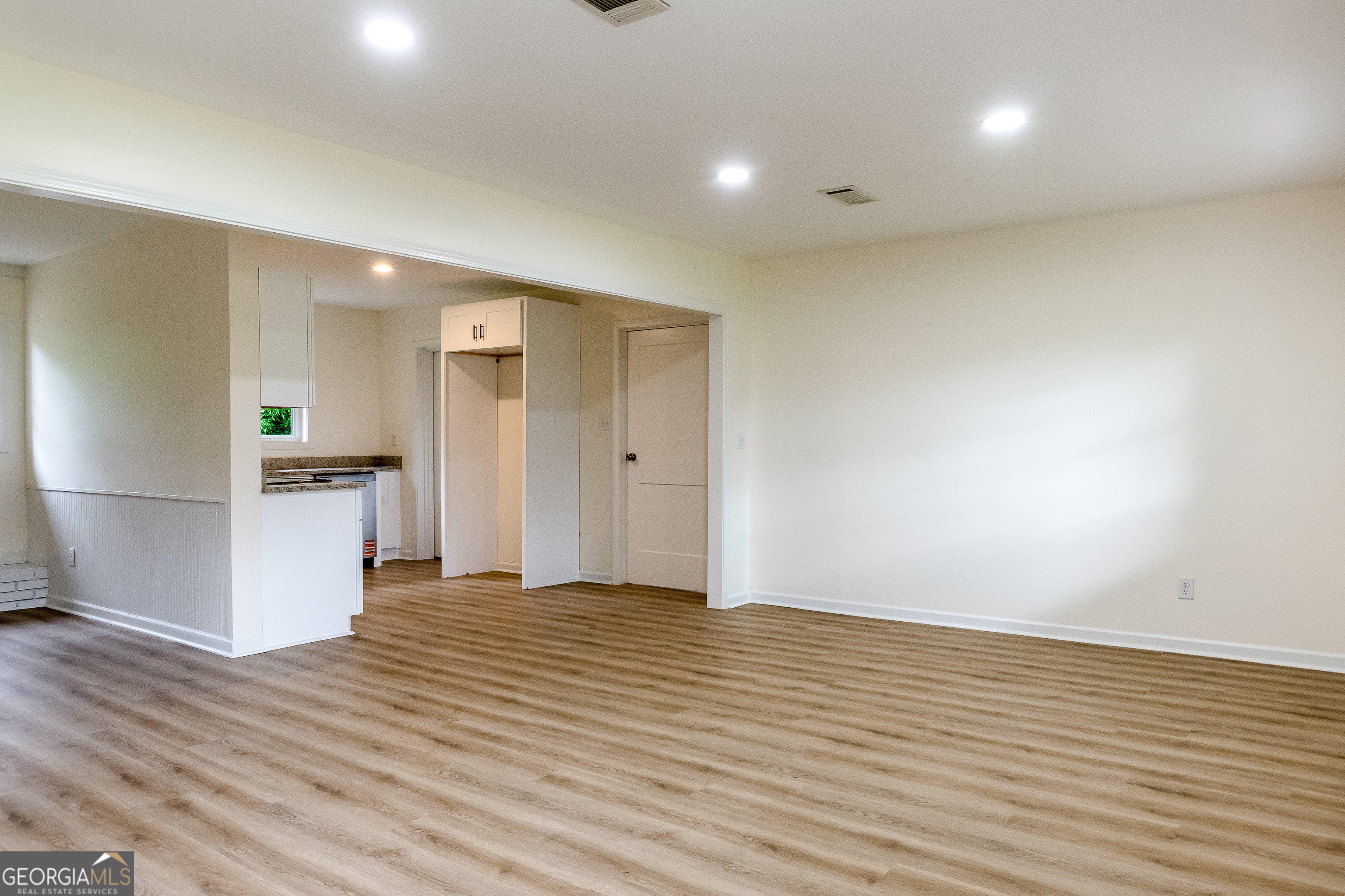 2057 Proctor Street Property Photo 11