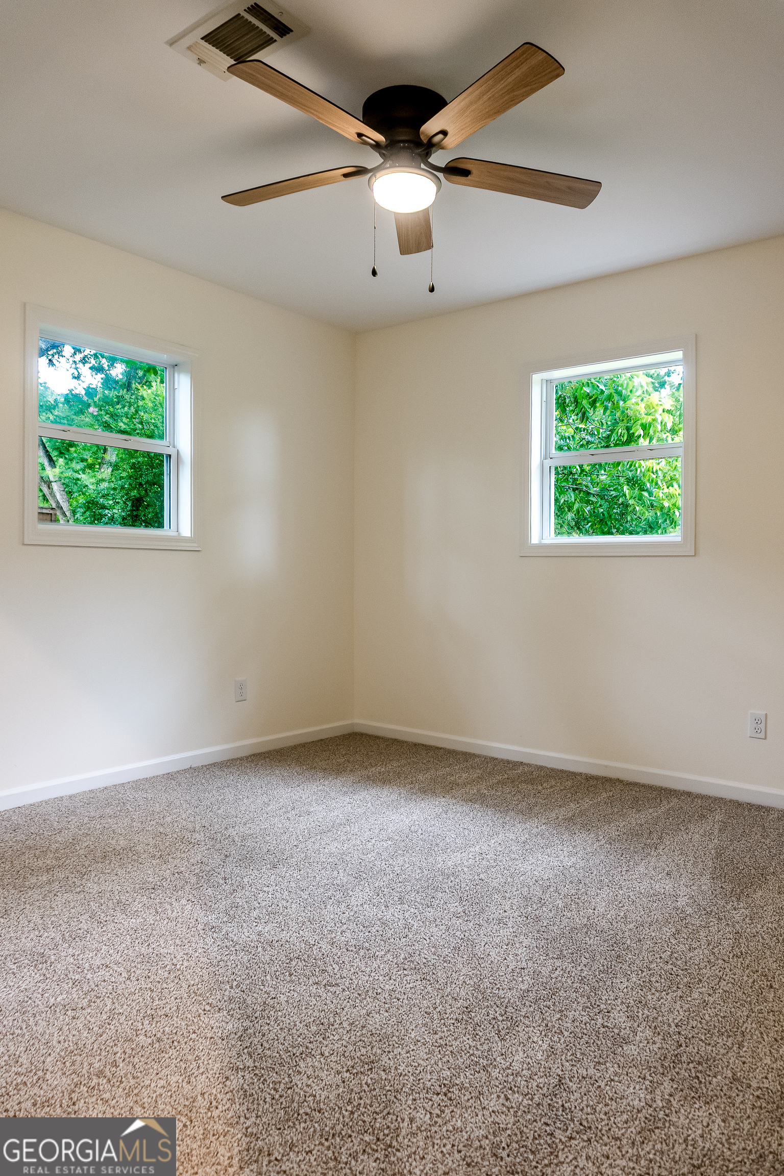2057 Proctor Street Property Photo 34