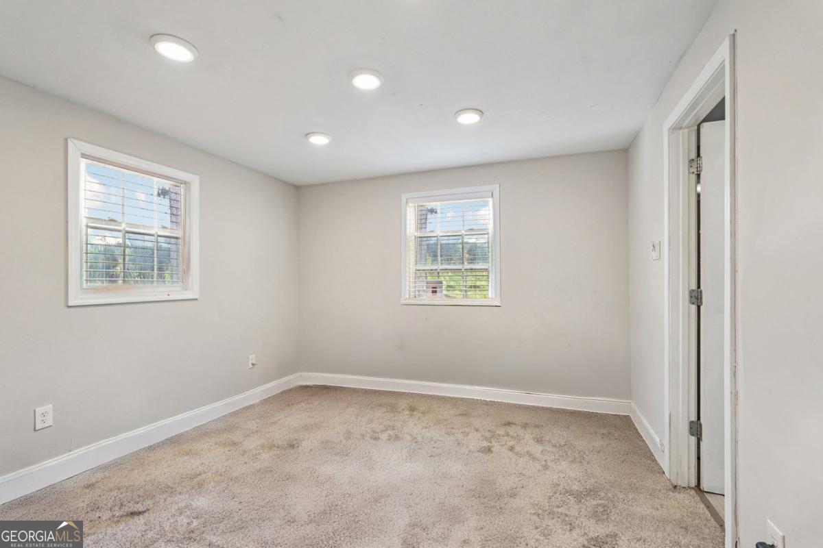 2065 Morehouse Drive Property Photo 10