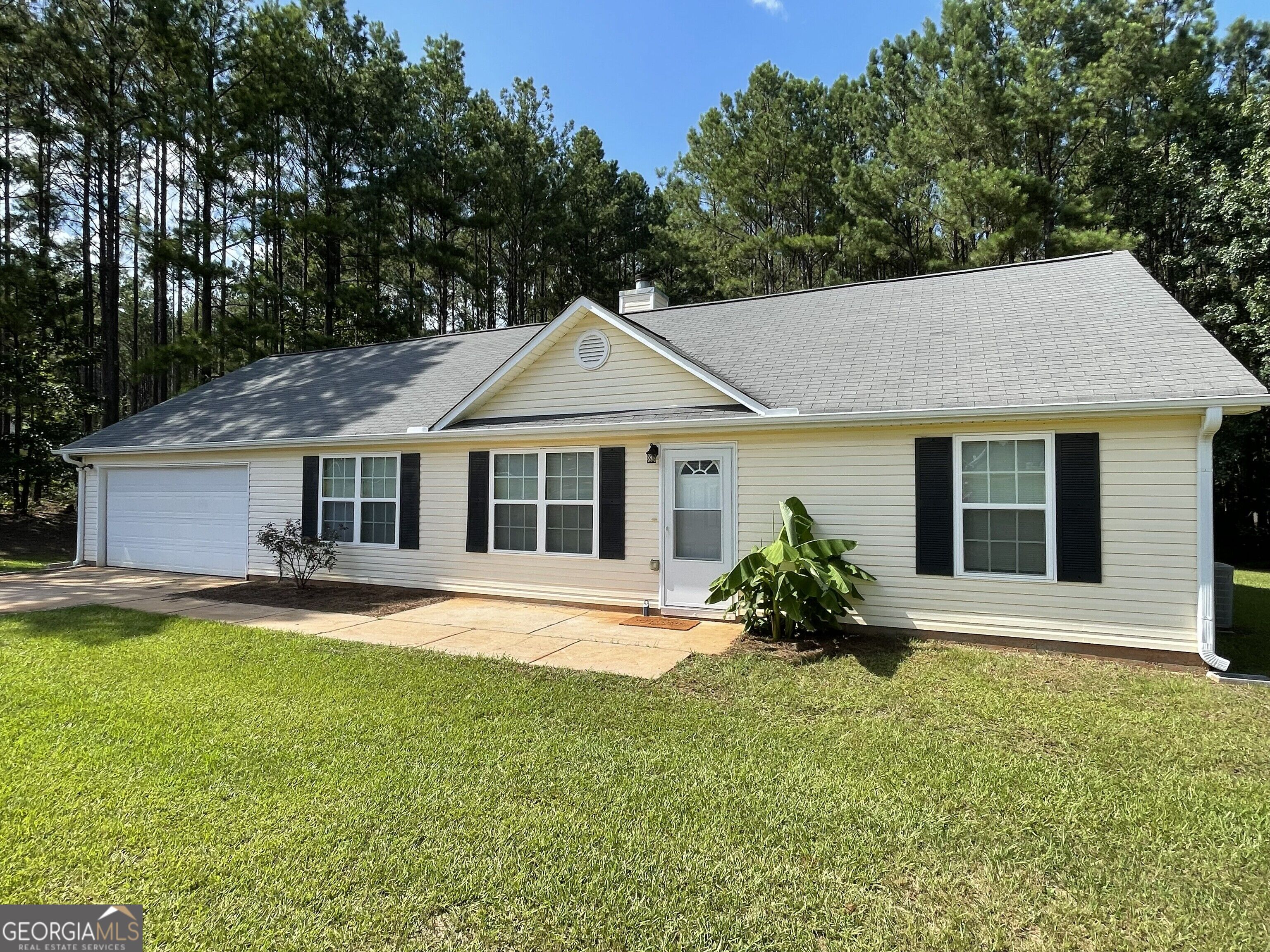 134 Cemetary Road Property Photo 1
