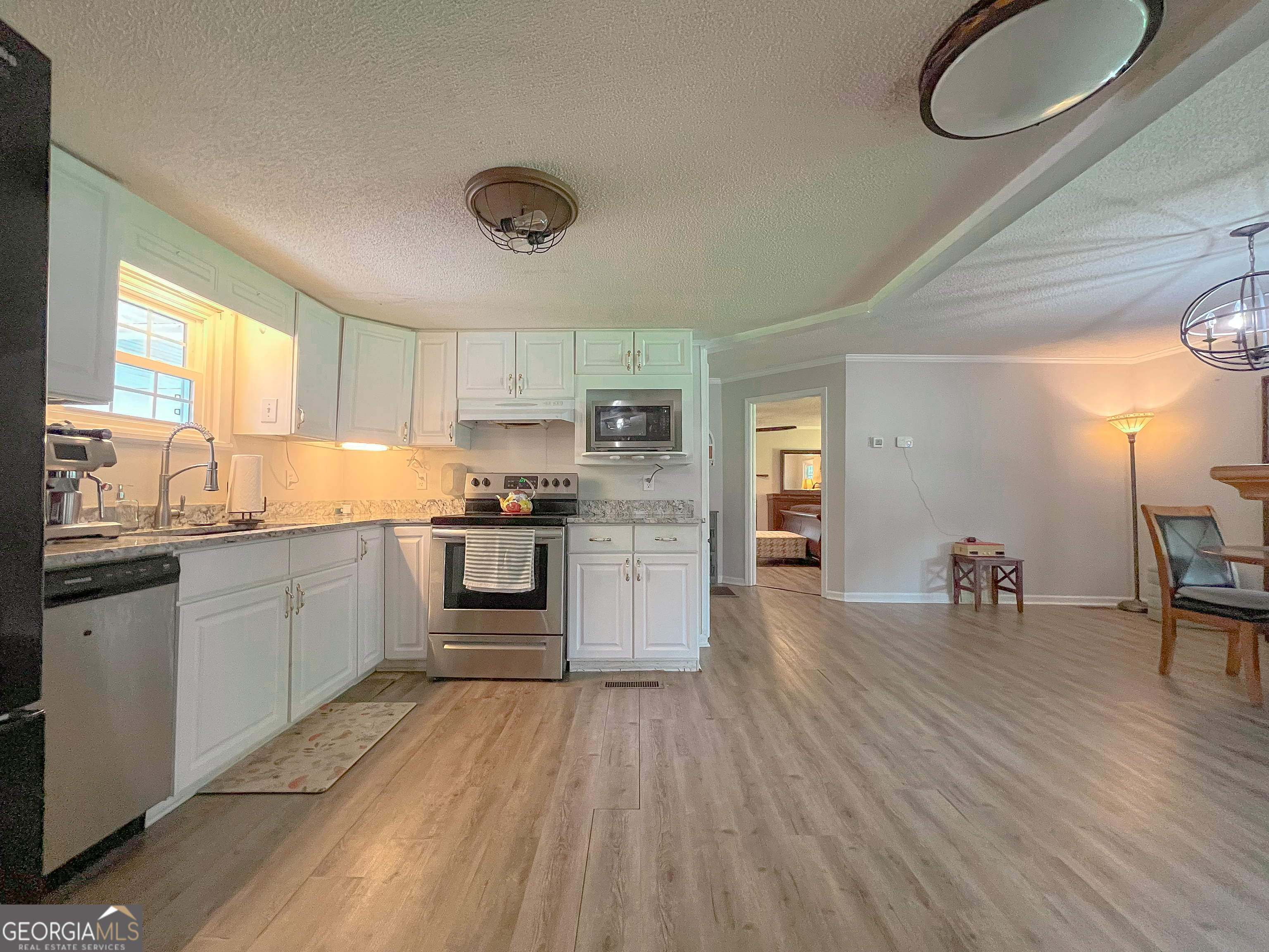 431 Strickland Road Property Photo 15