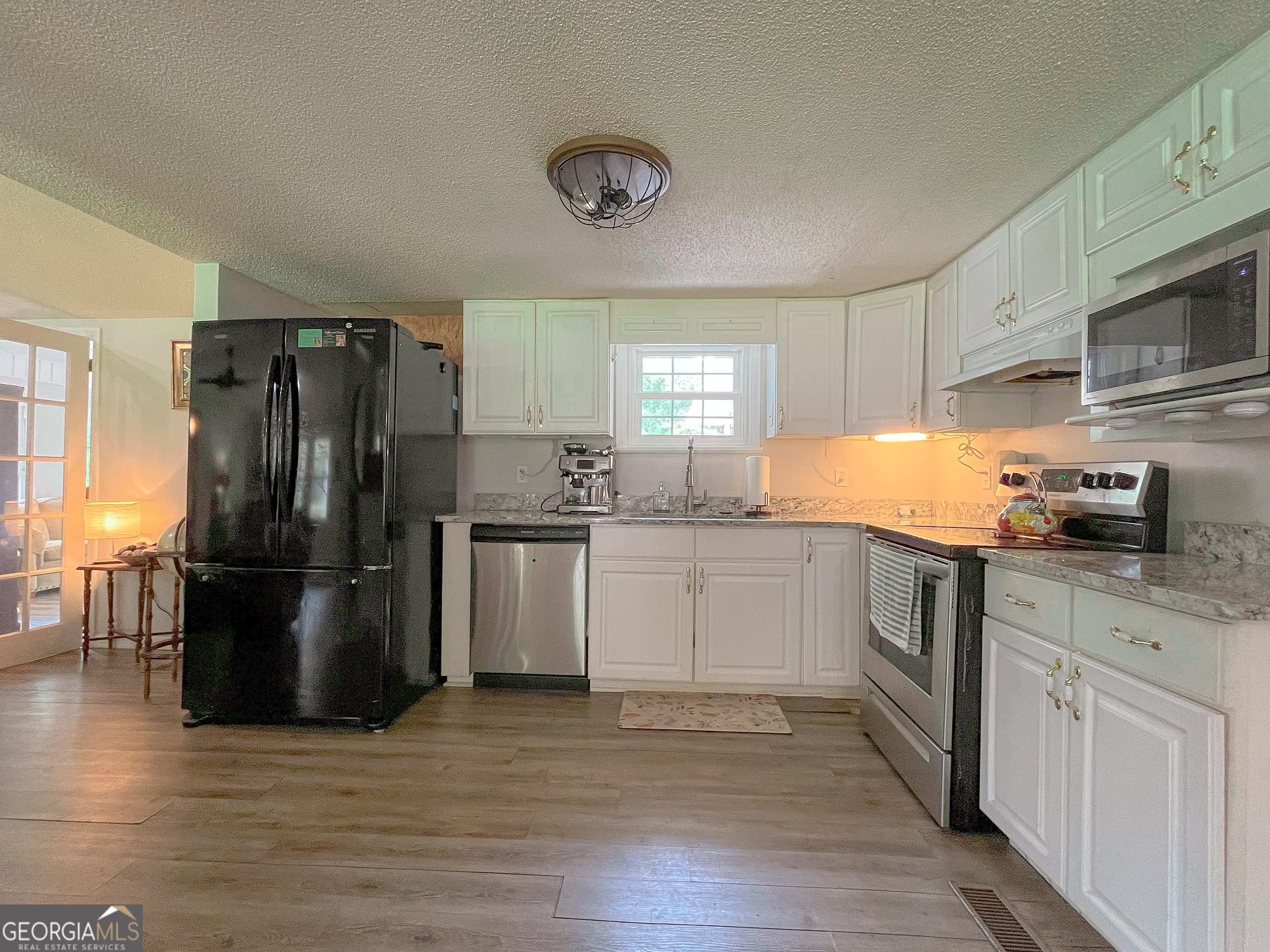 431 Strickland Road Property Photo 16