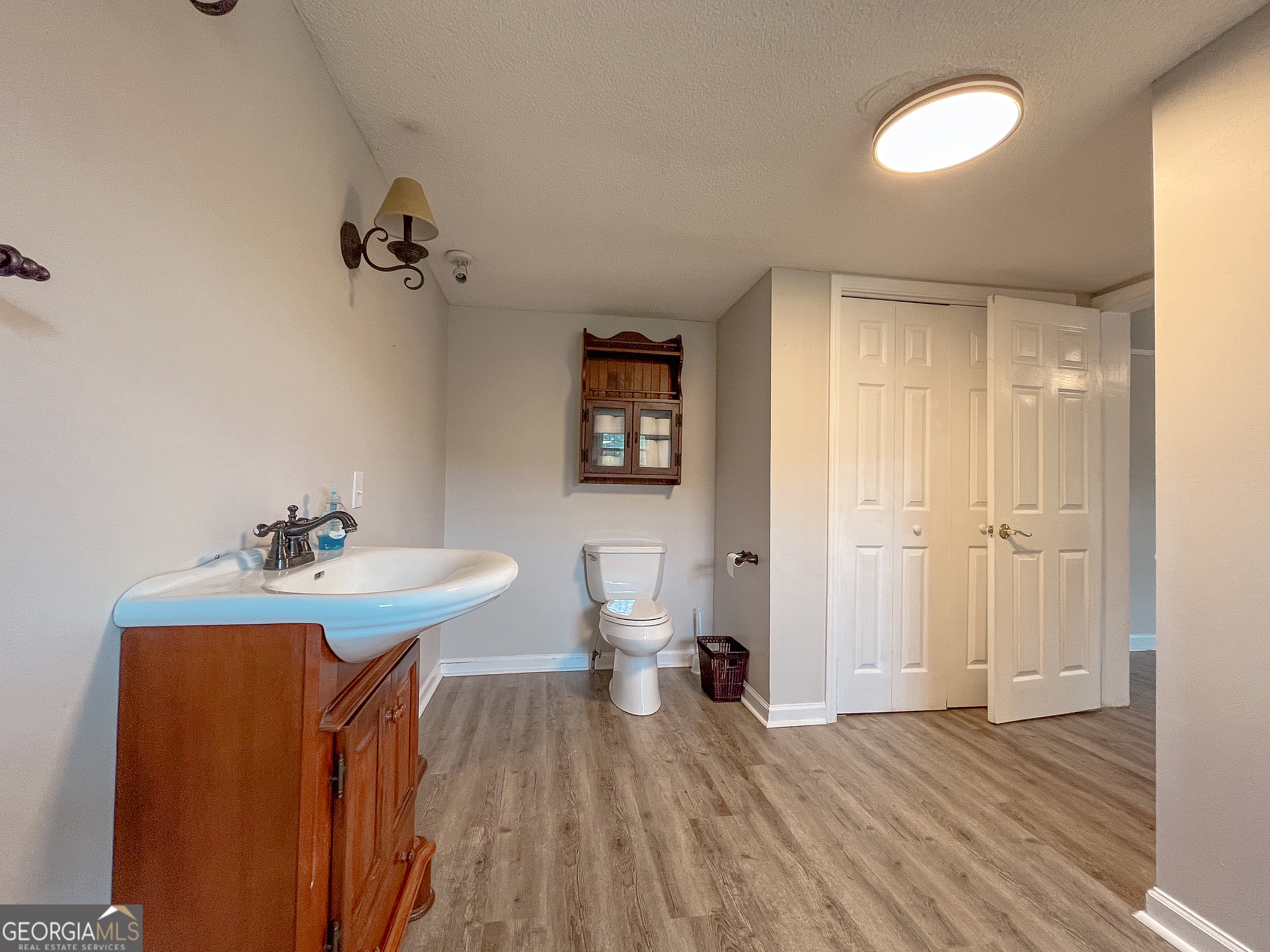 431 Strickland Road Property Photo 28