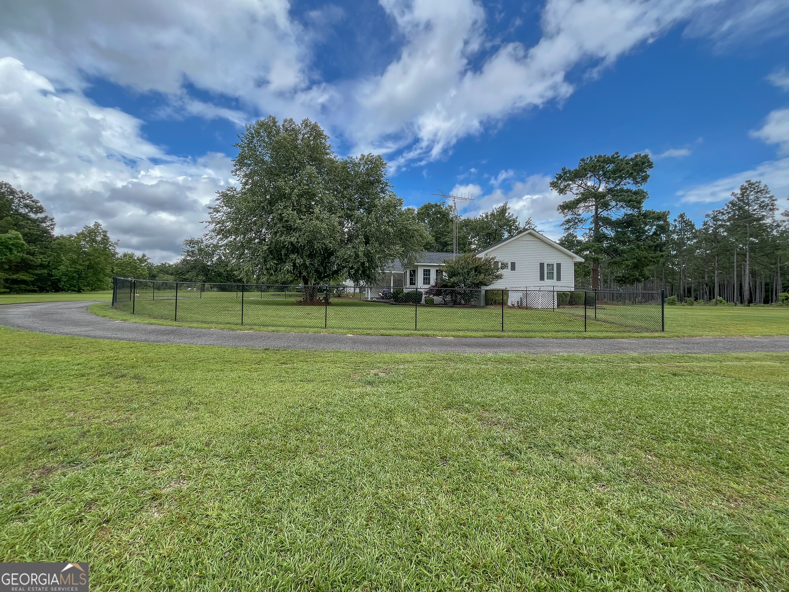 431 Strickland Road Property Photo 29