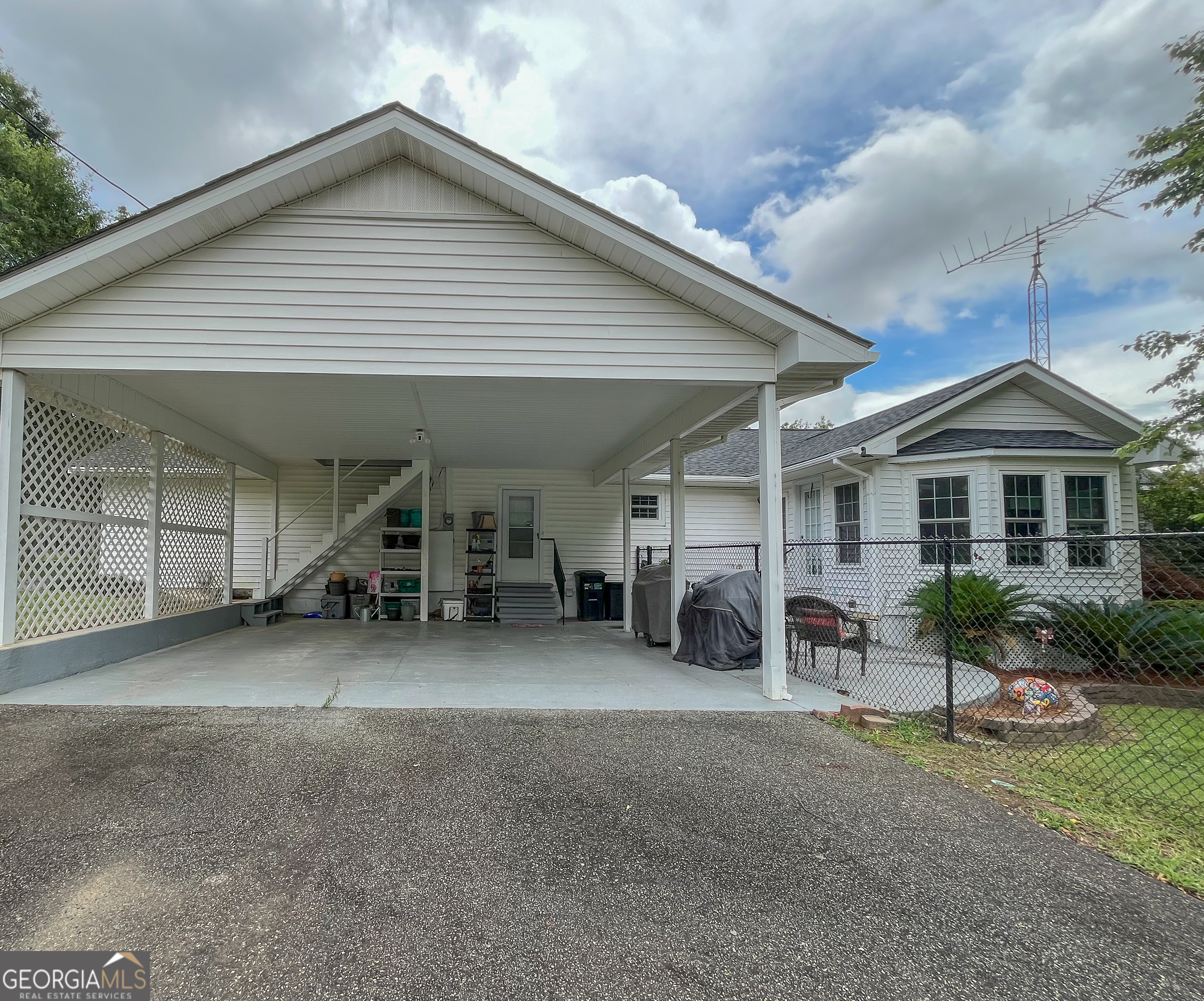431 Strickland Road Property Photo 33