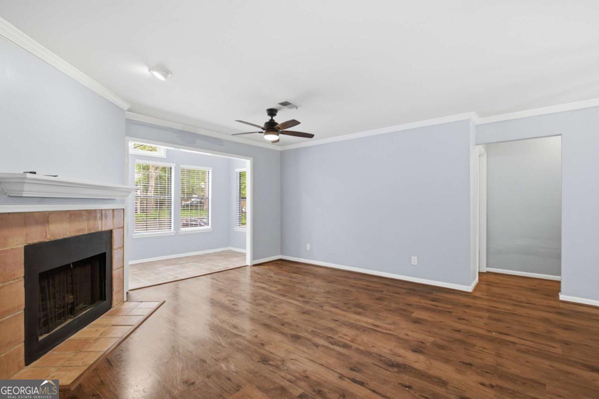 619 Barrington Hills Drive Property Photo 6