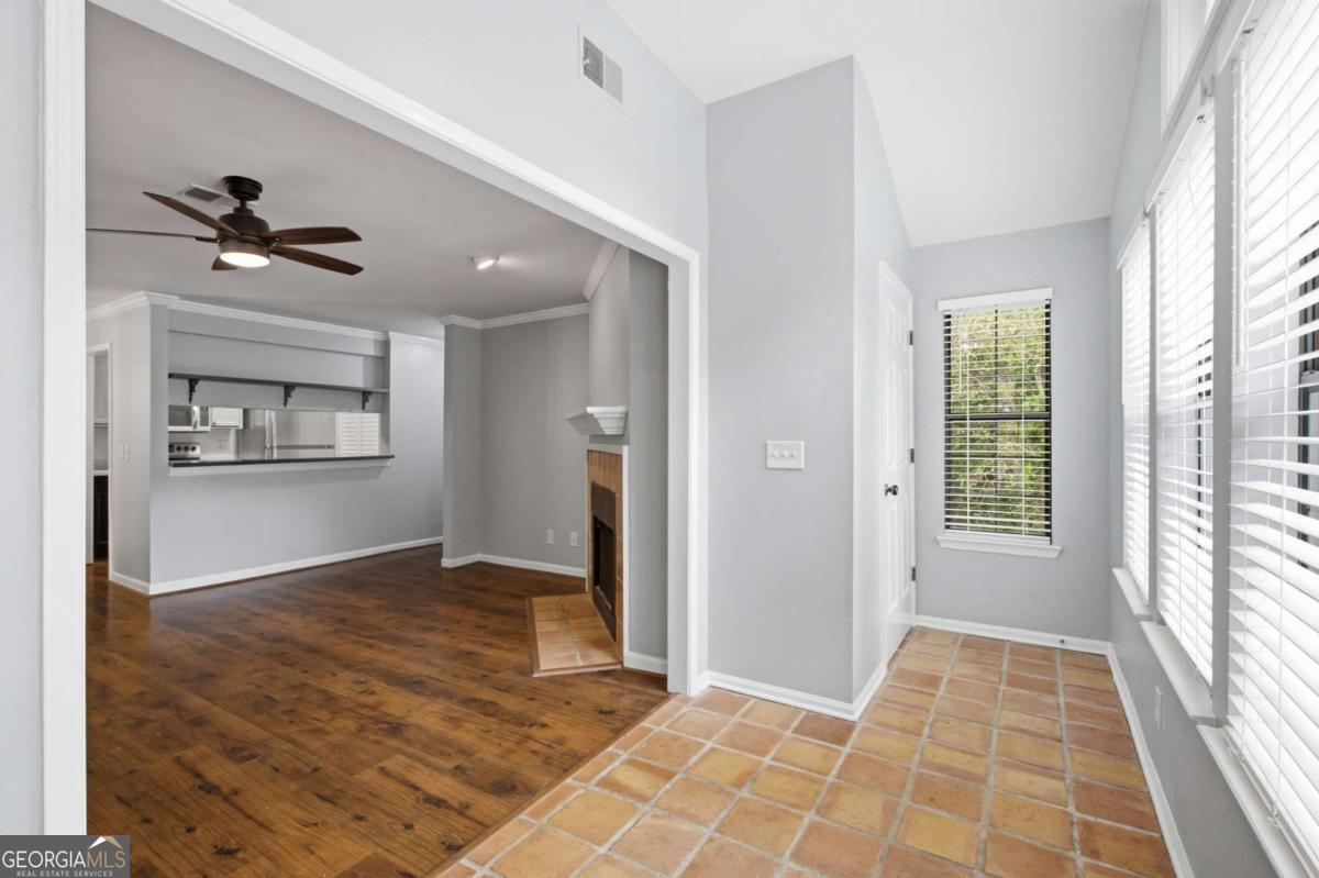 619 Barrington Hills Drive Property Photo 9