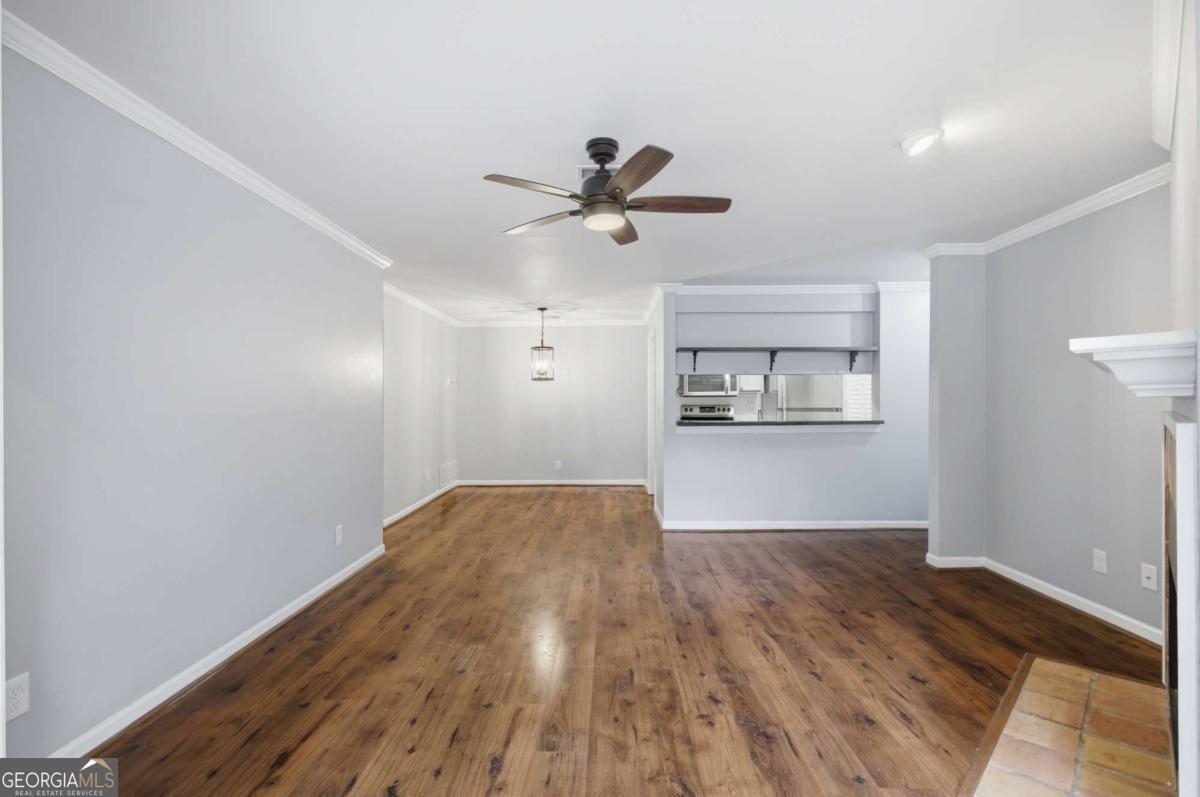 619 Barrington Hills Drive Property Photo 10