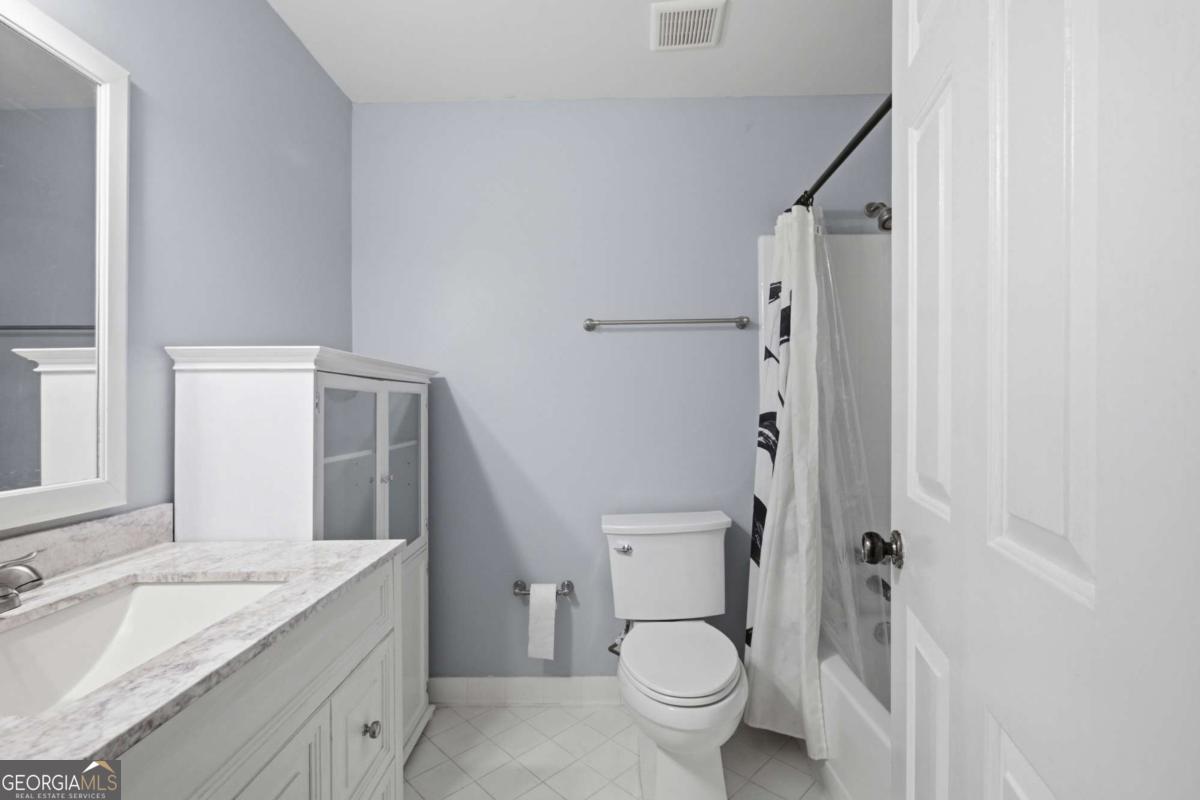 619 Barrington Hills Drive Property Photo 21