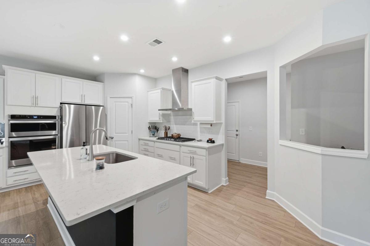 669 Fairway Drive Property Photo 17