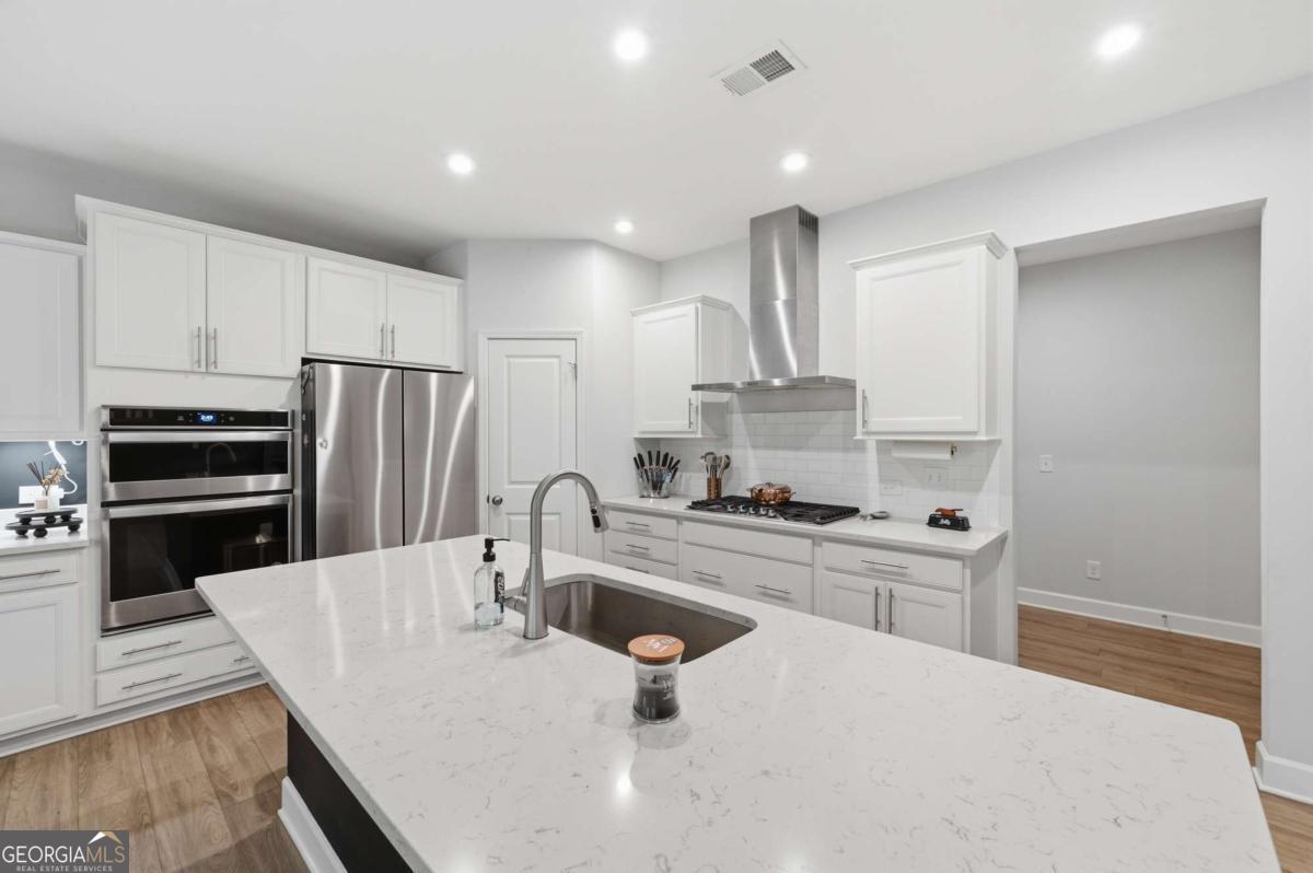 669 Fairway Drive Property Photo 18