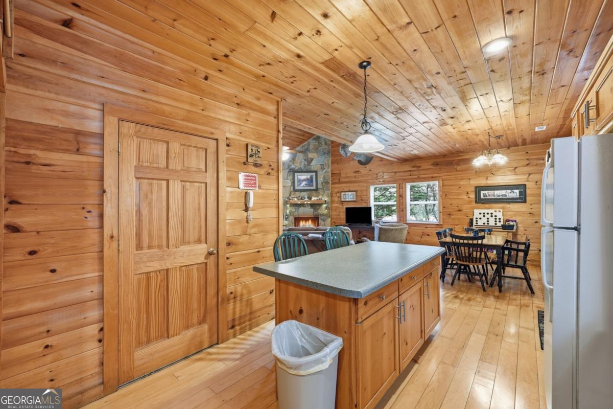 76 River Forest Place # D Property Photo 12