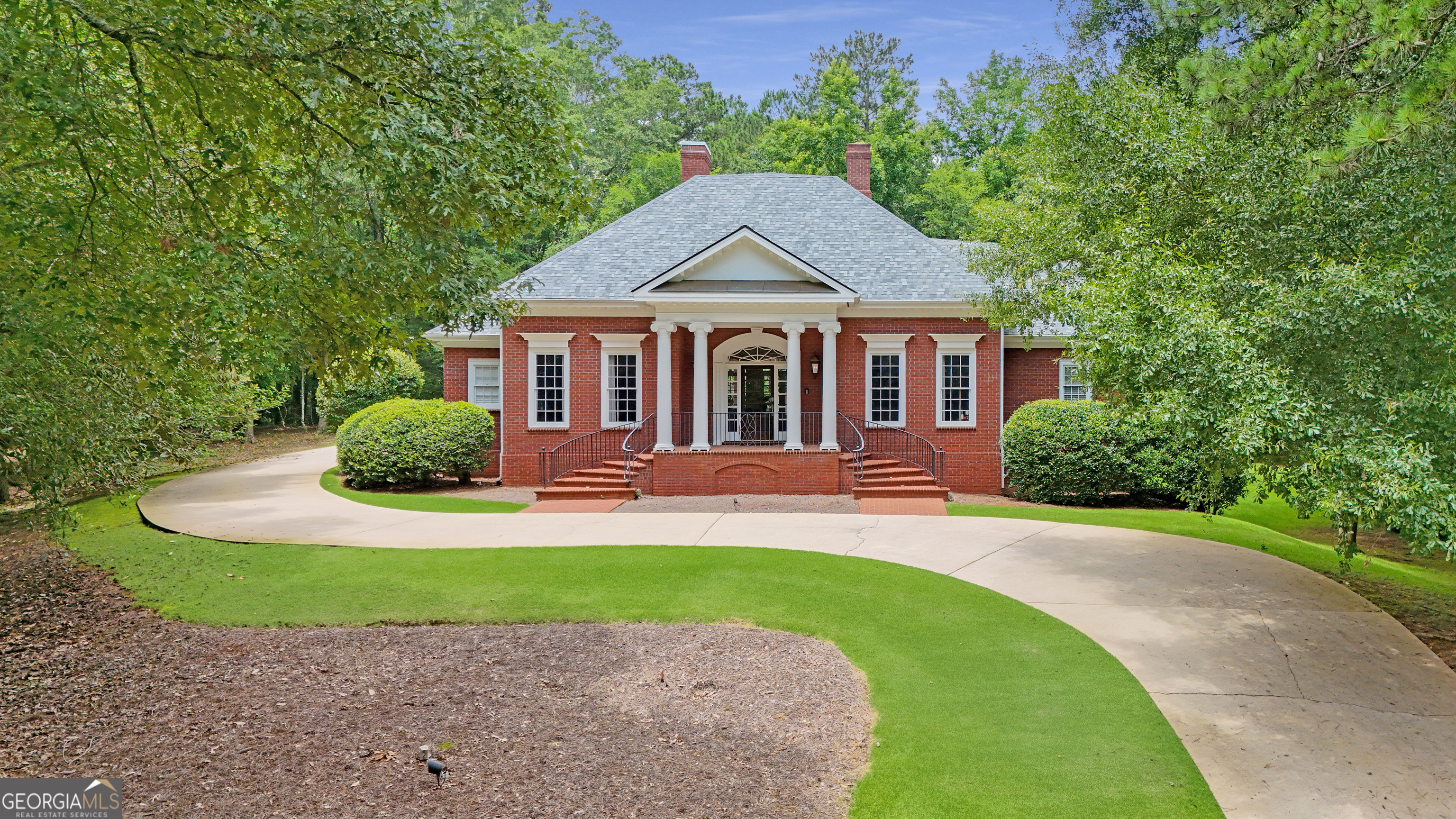 103 Woodchase Drive Property Photo 1