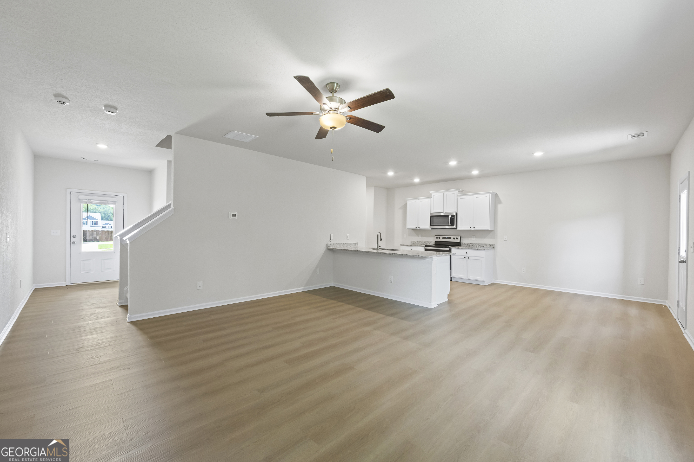 558 Meadows Farm Drive Property Photo 11