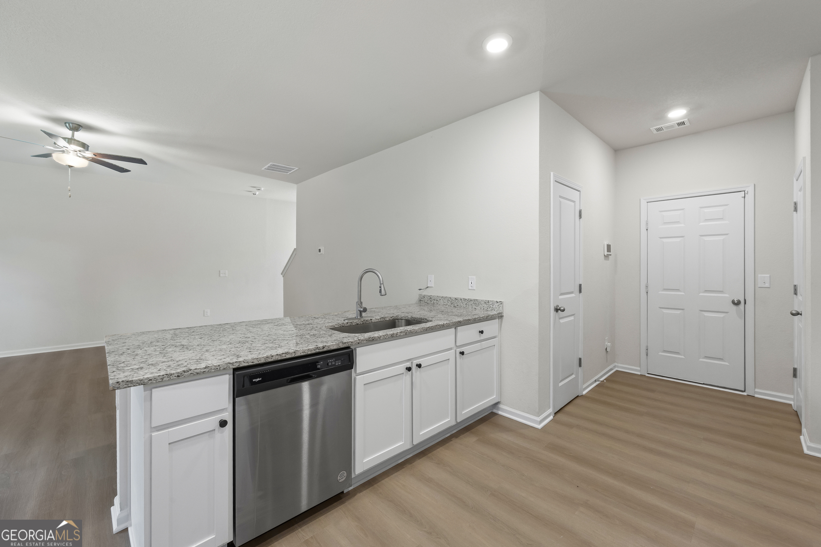 558 Meadows Farm Drive Property Photo 17