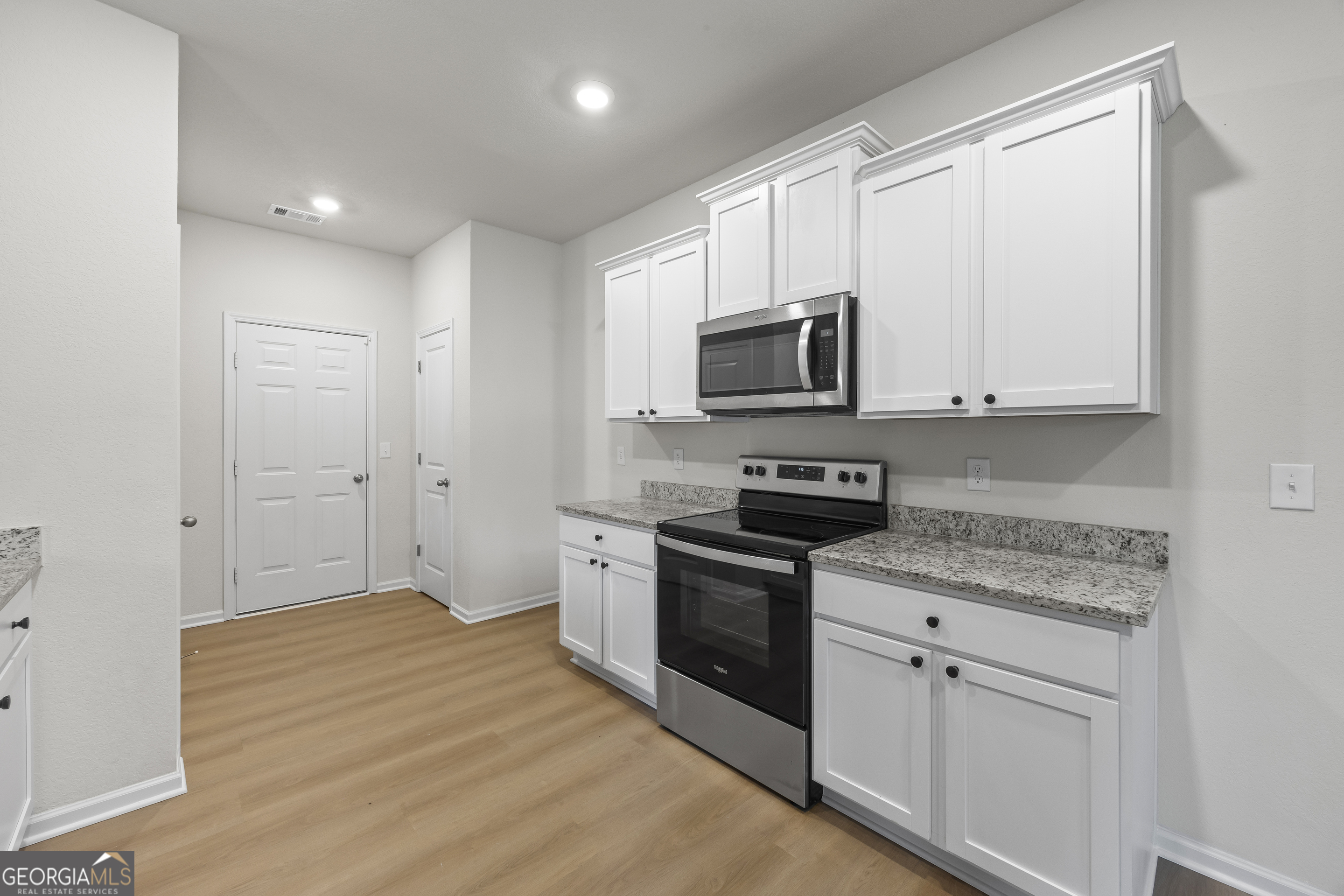 558 Meadows Farm Drive Property Photo 18