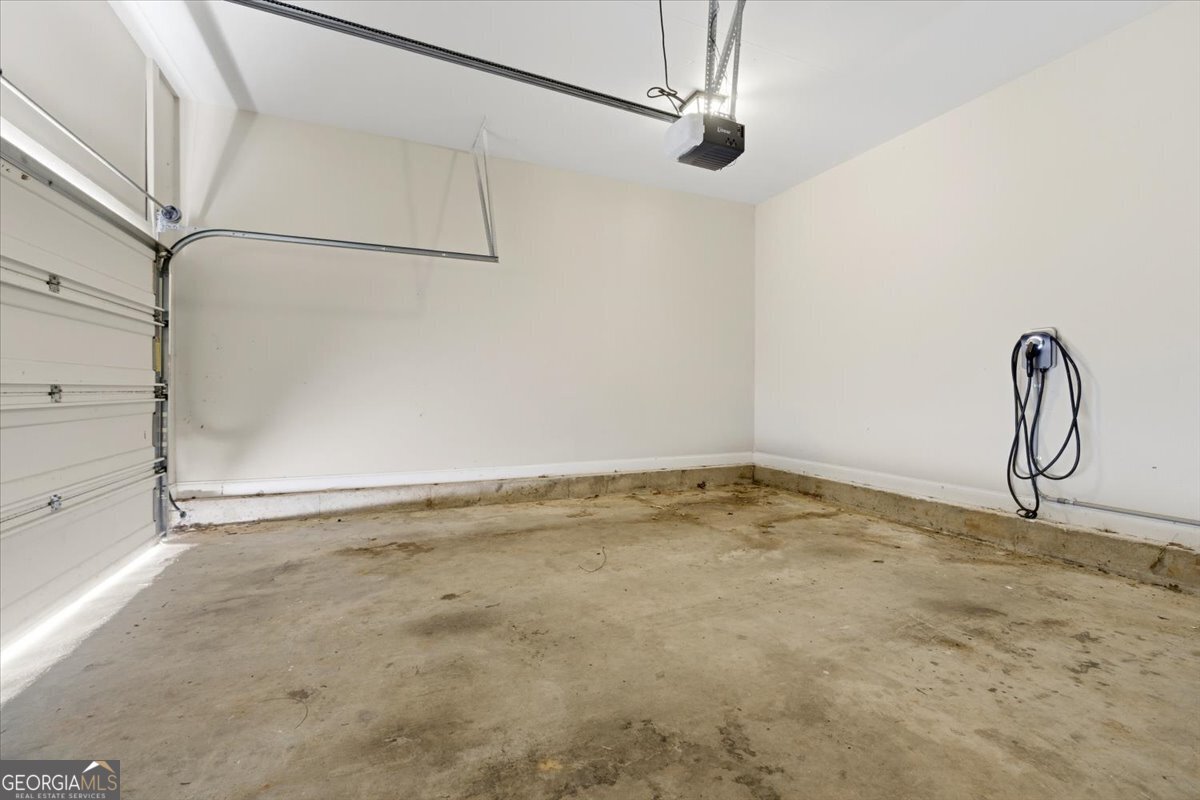 728 Markhams Drive Property Photo 15