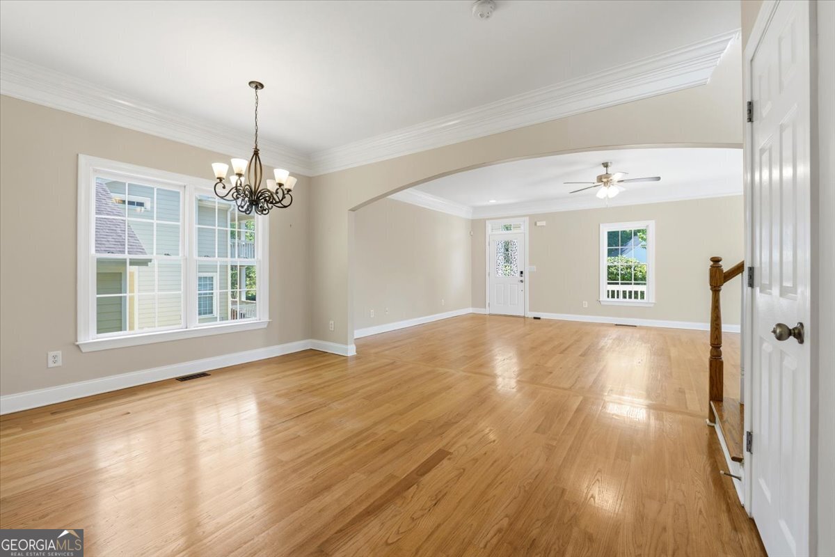 728 Markhams Drive Property Photo 16
