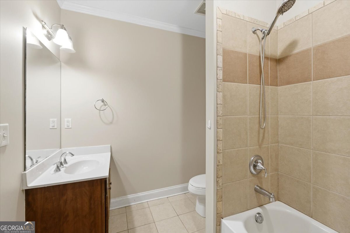 728 Markhams Drive Property Photo 33