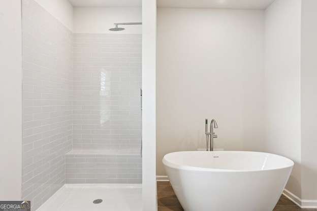 476 Orwell Drive Property Photo 5