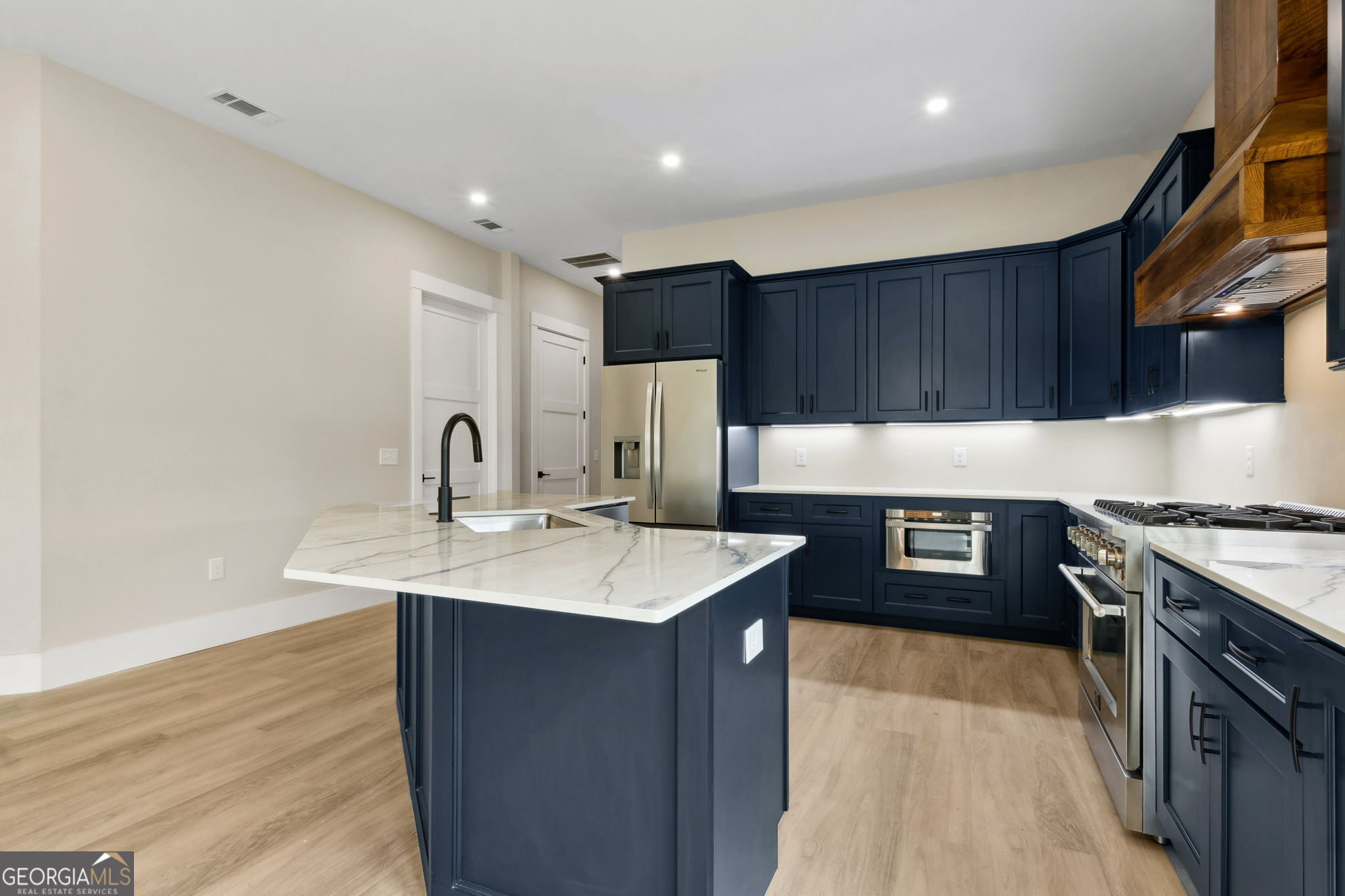 206 Holm Place Property Photo 11