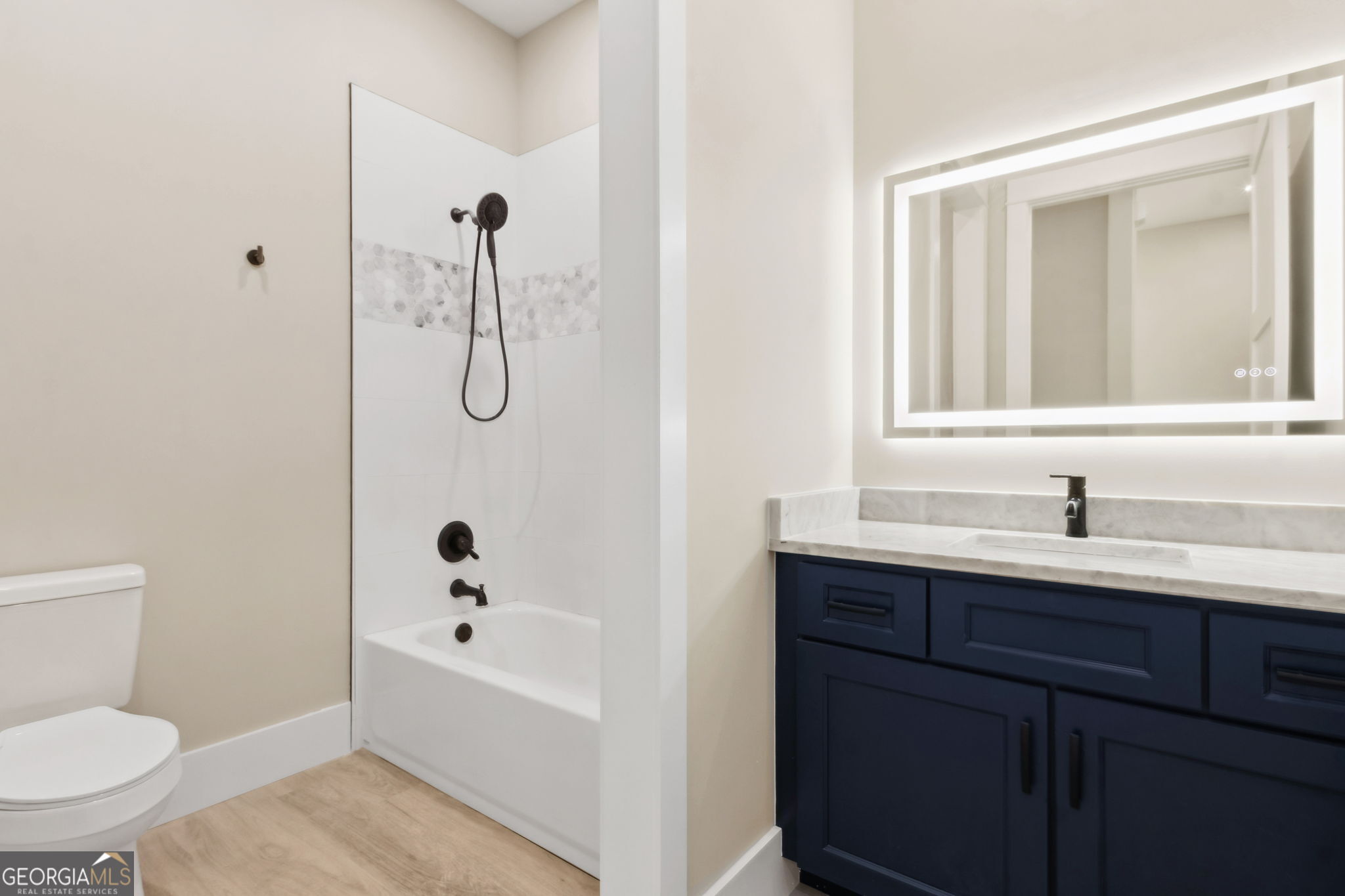 206 Holm Place Property Photo 25