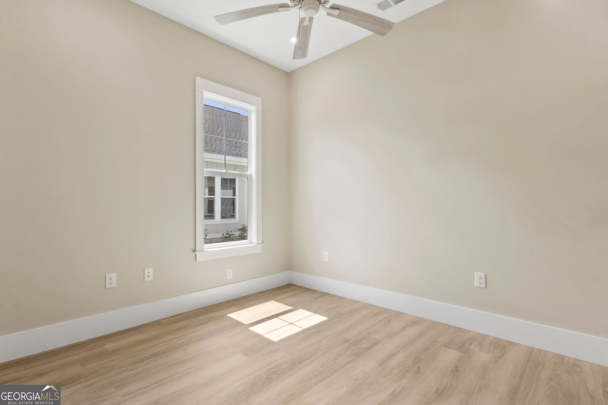 206 Holm Place Property Photo 27
