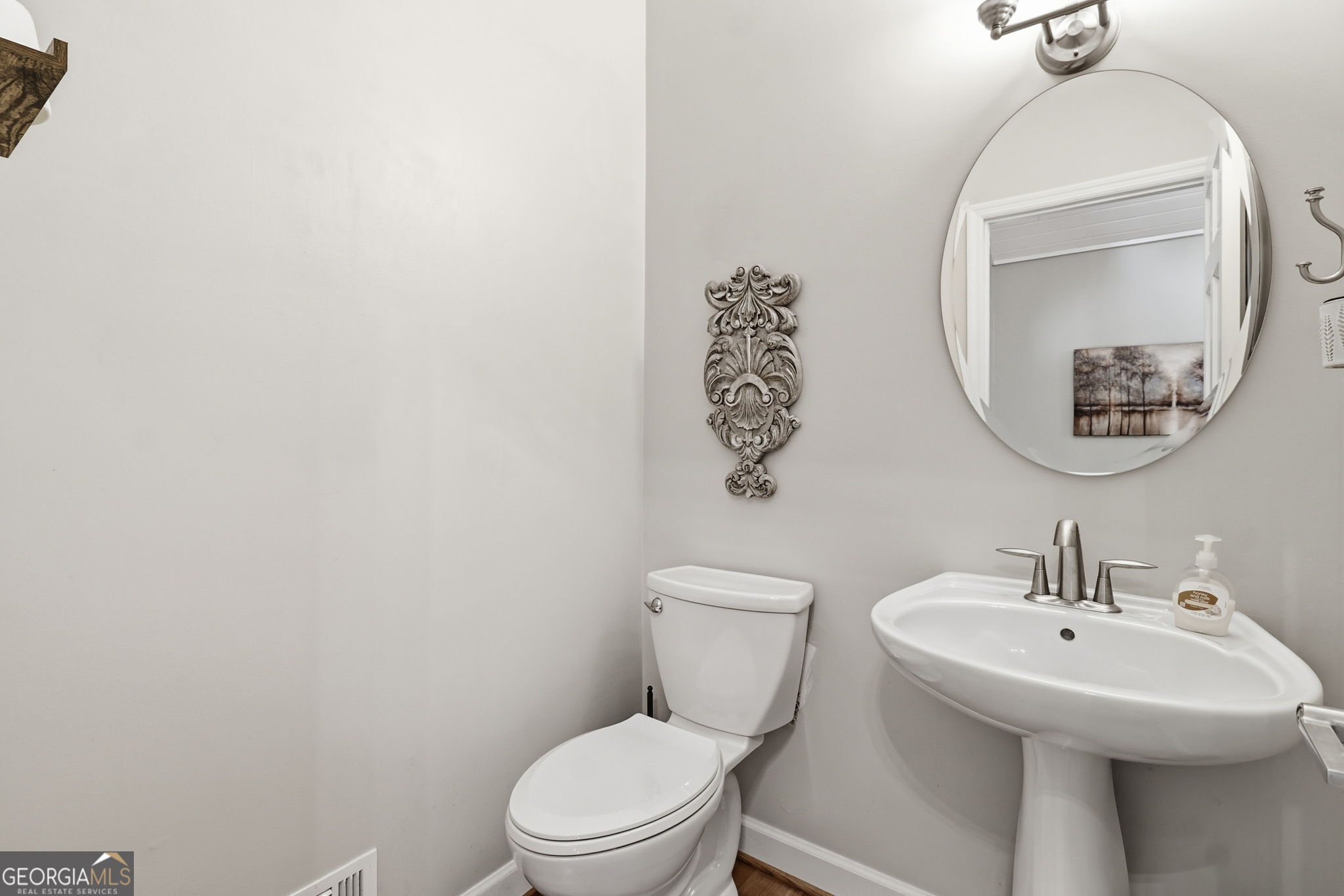 52 Swallow Point Property Photo 28