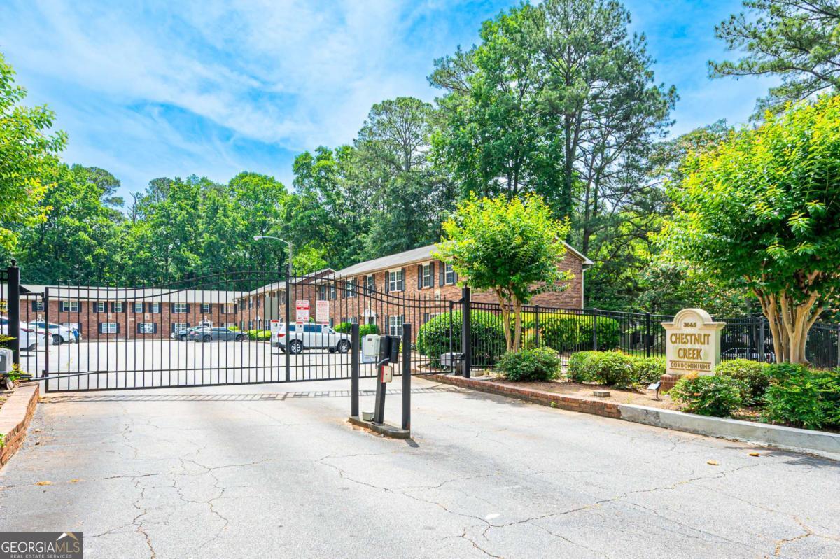 3665 Chestnut Drive # F2 Property Photo 4