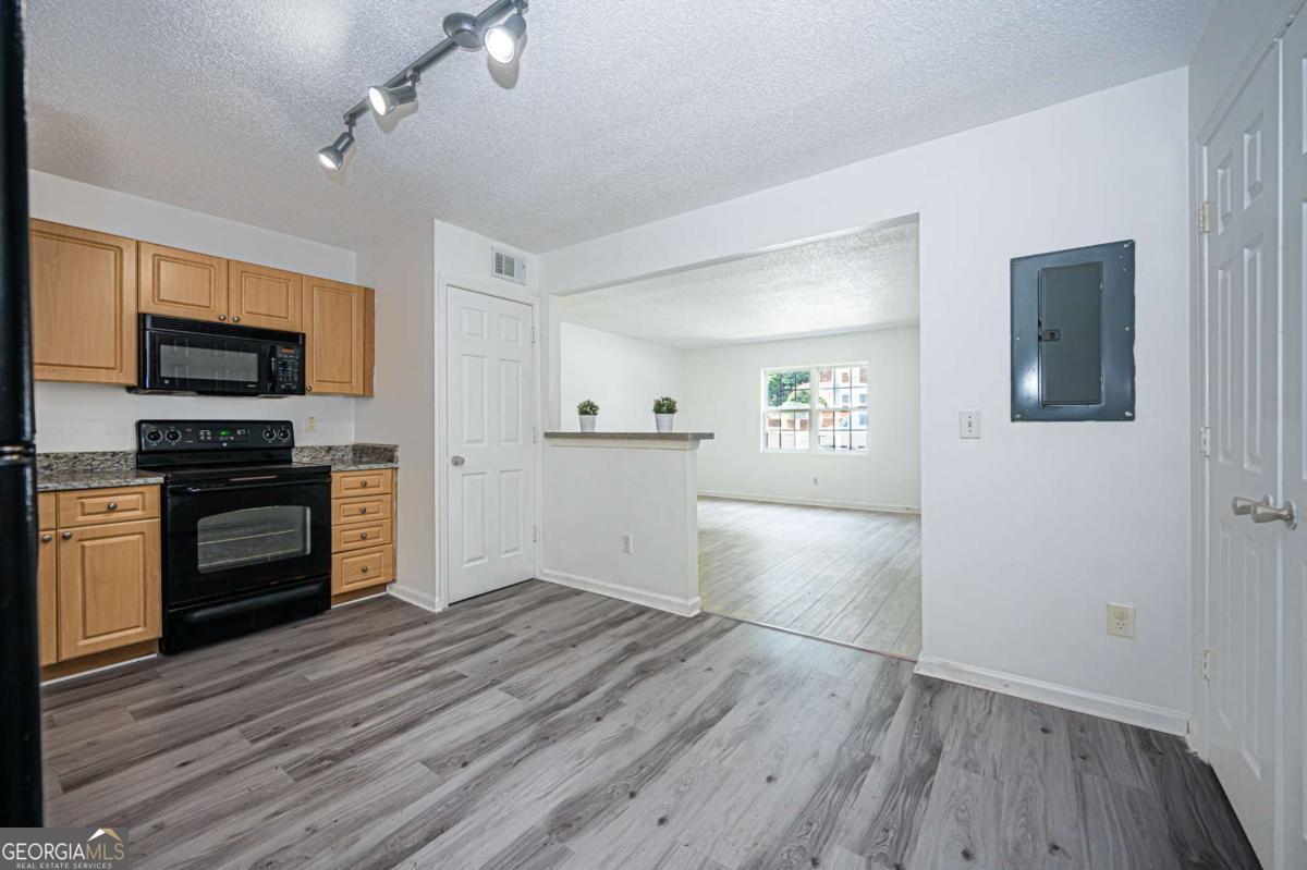 3665 Chestnut Drive # F2 Property Photo 11