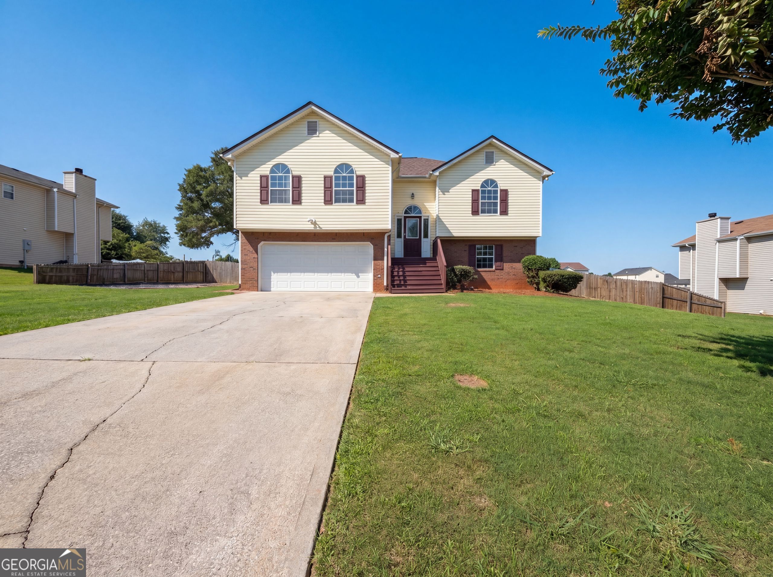 5355 Queen Ester Court Property Photo 1