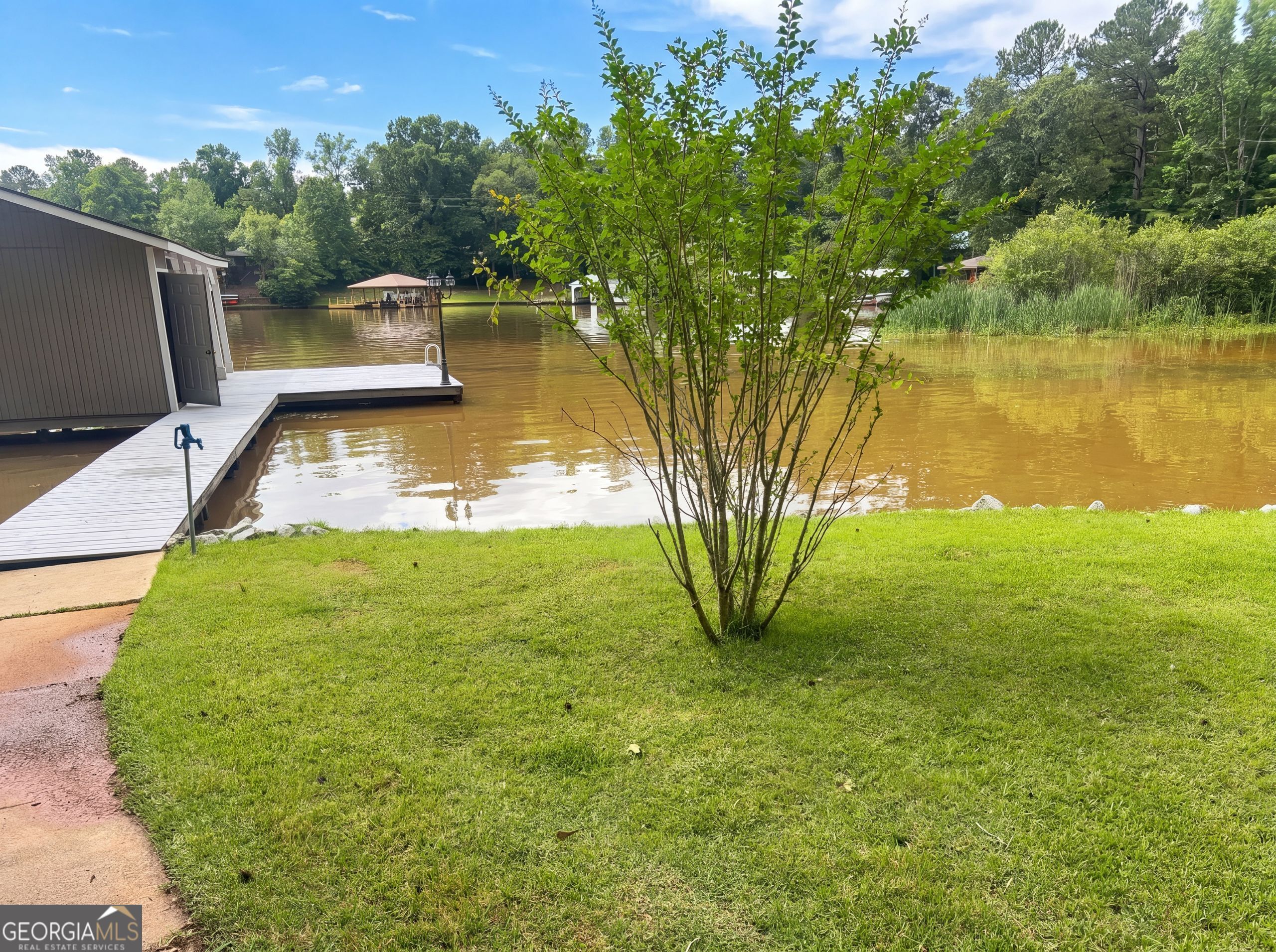 120 Bay Court Property Photo 16
