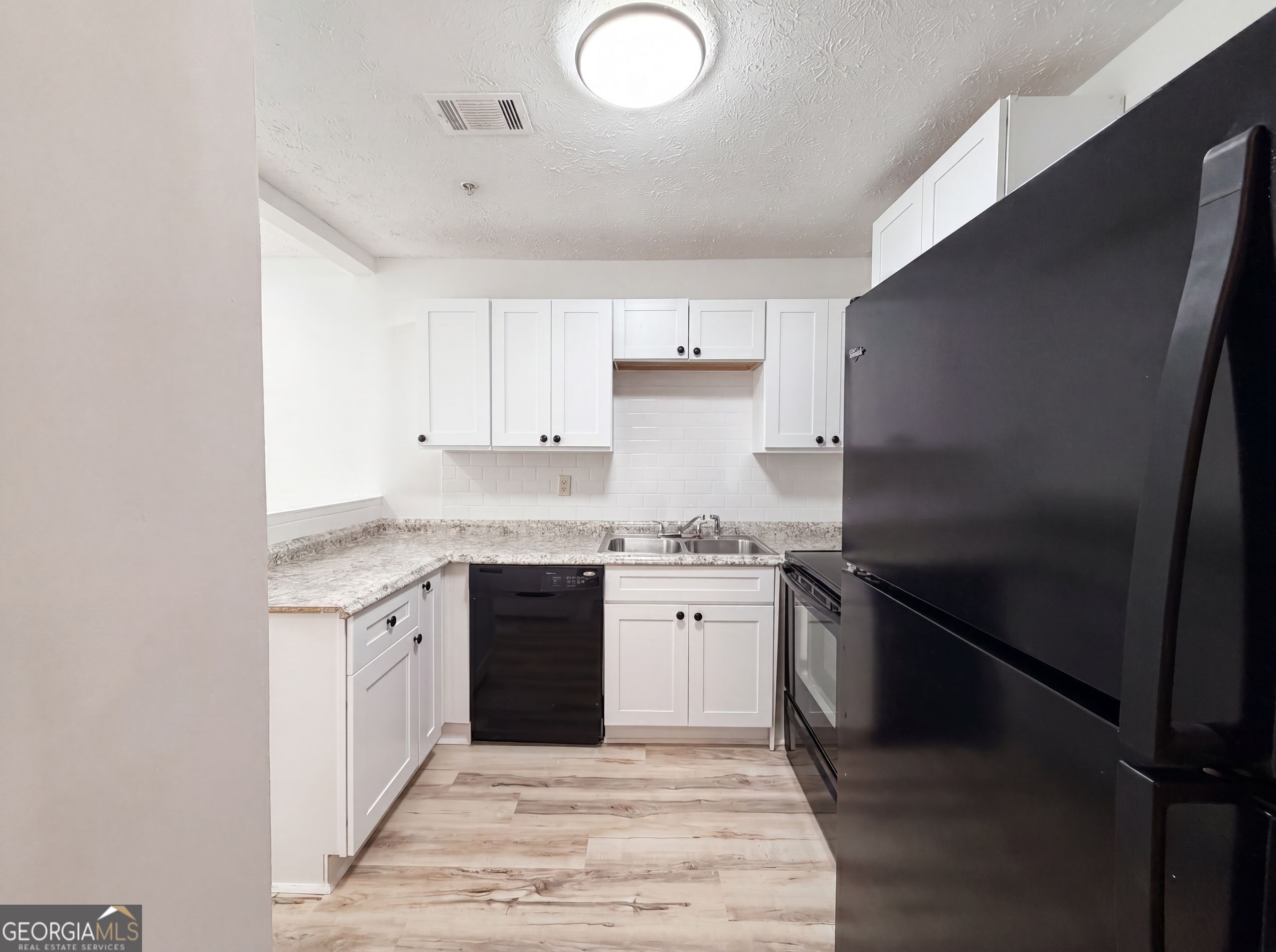 131 Bentley Place Property Photo 14