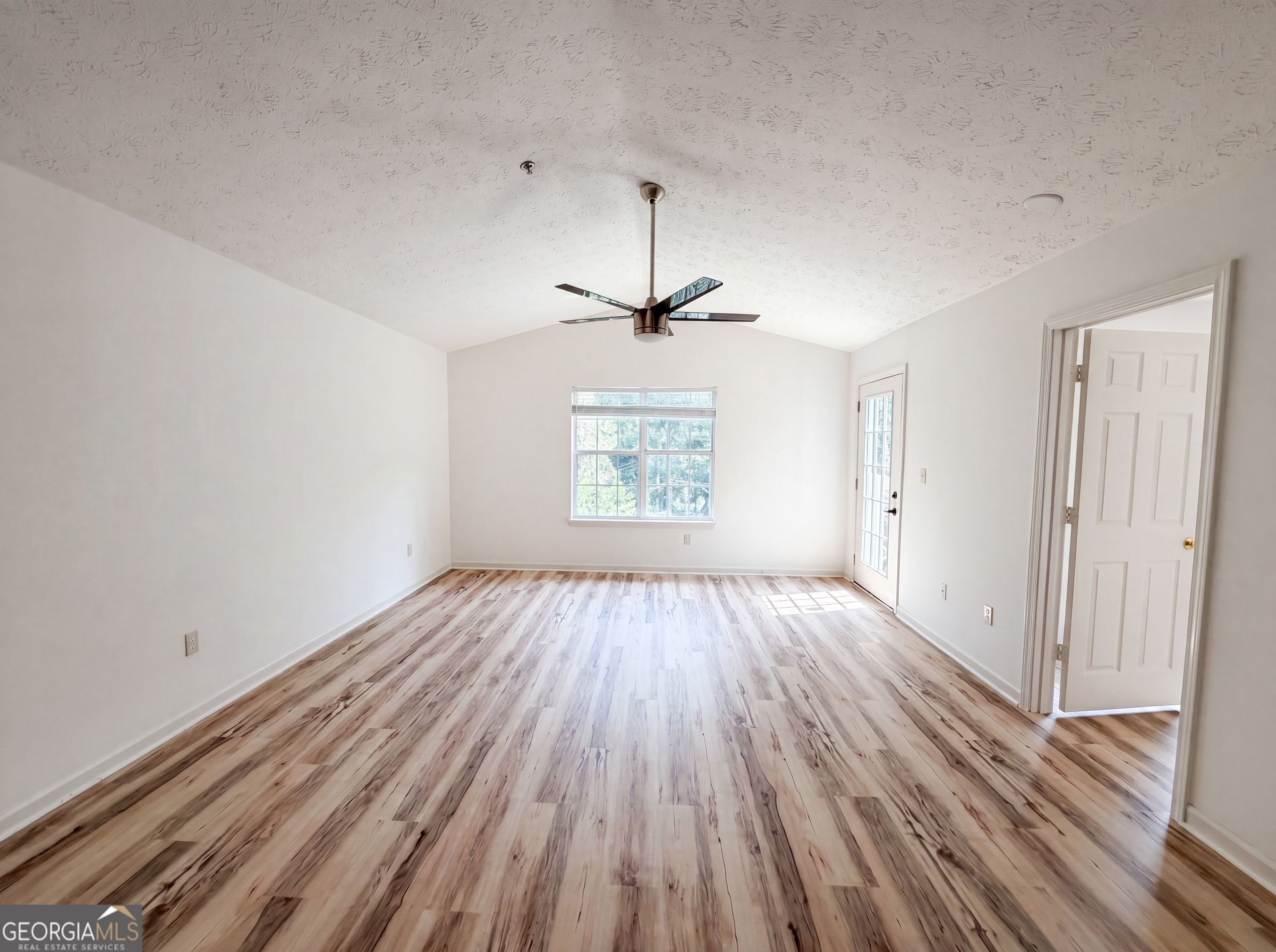 131 Bentley Place Property Photo 16