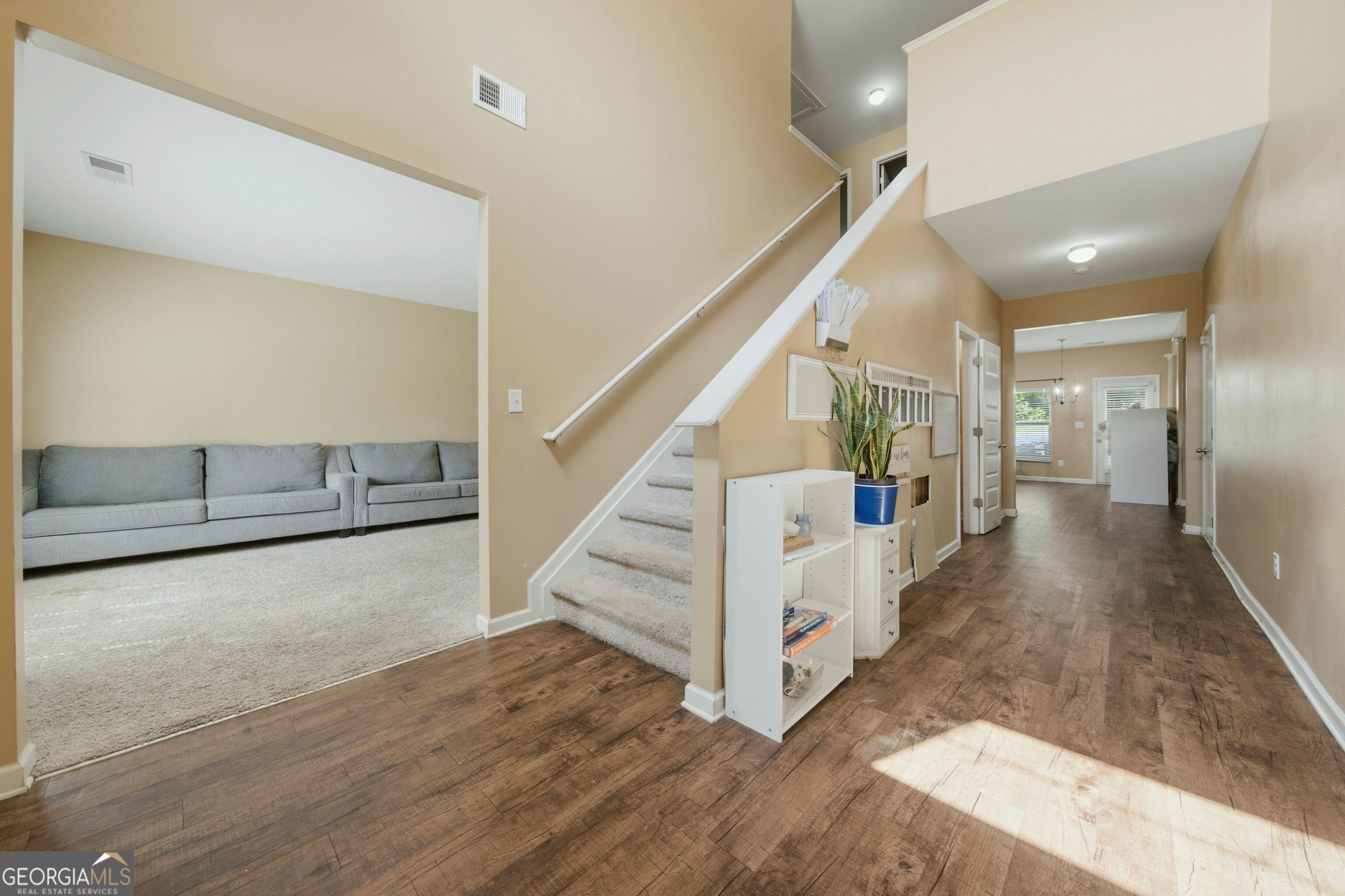 8419 Hillspire Drive Property Photo 2