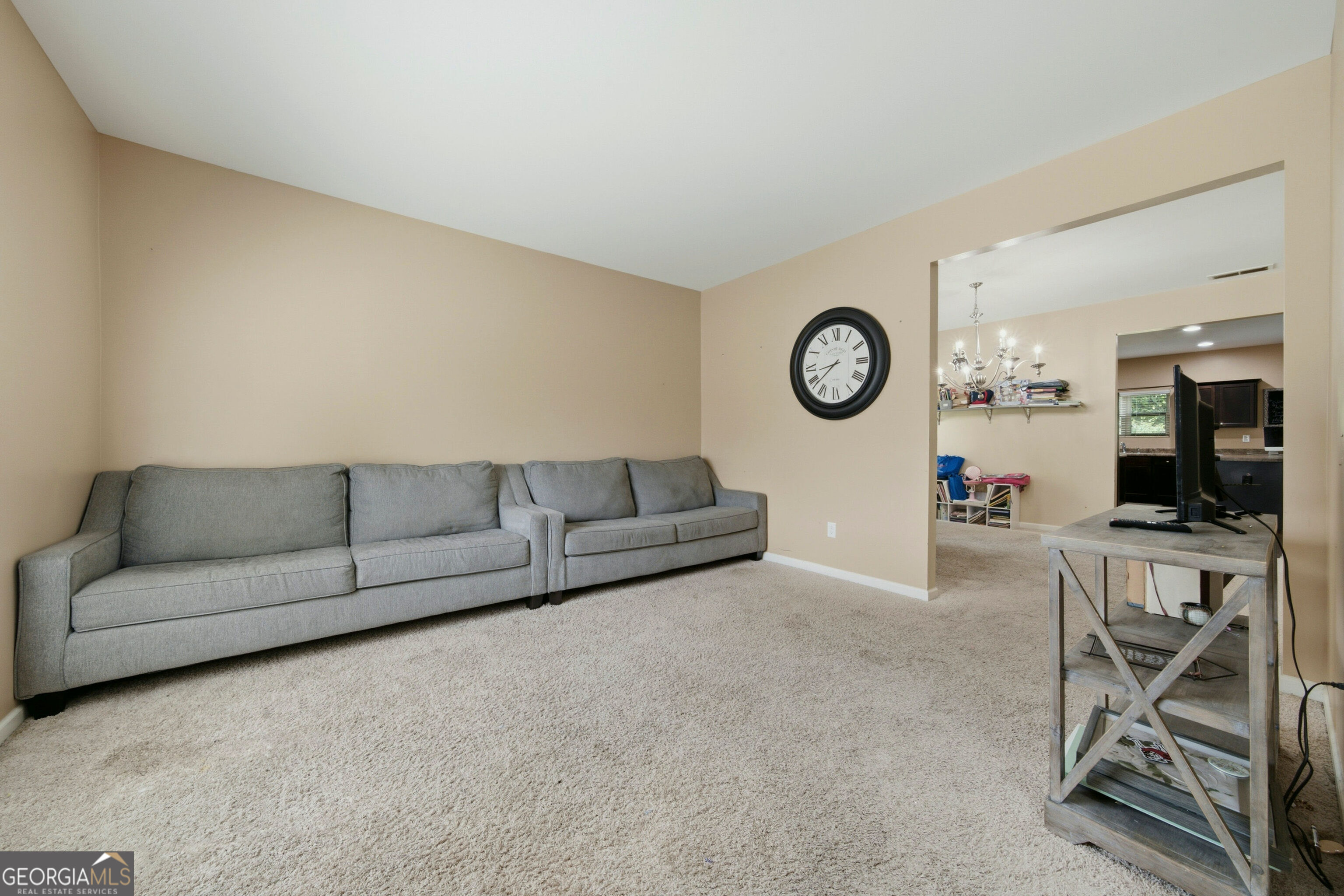 8419 Hillspire Drive Property Photo 3