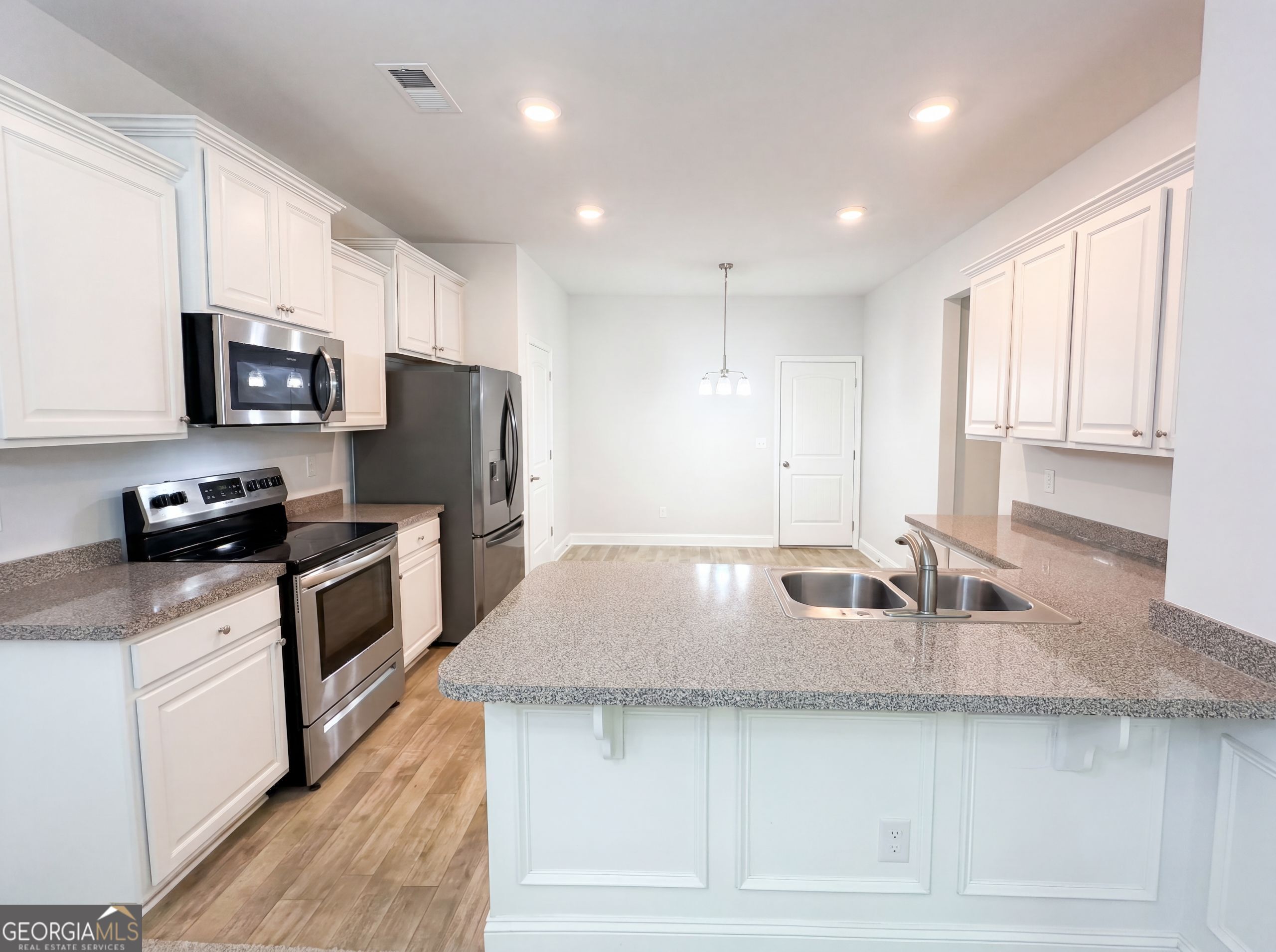 11916 Lovejoy Crossing Place Property Photo 9