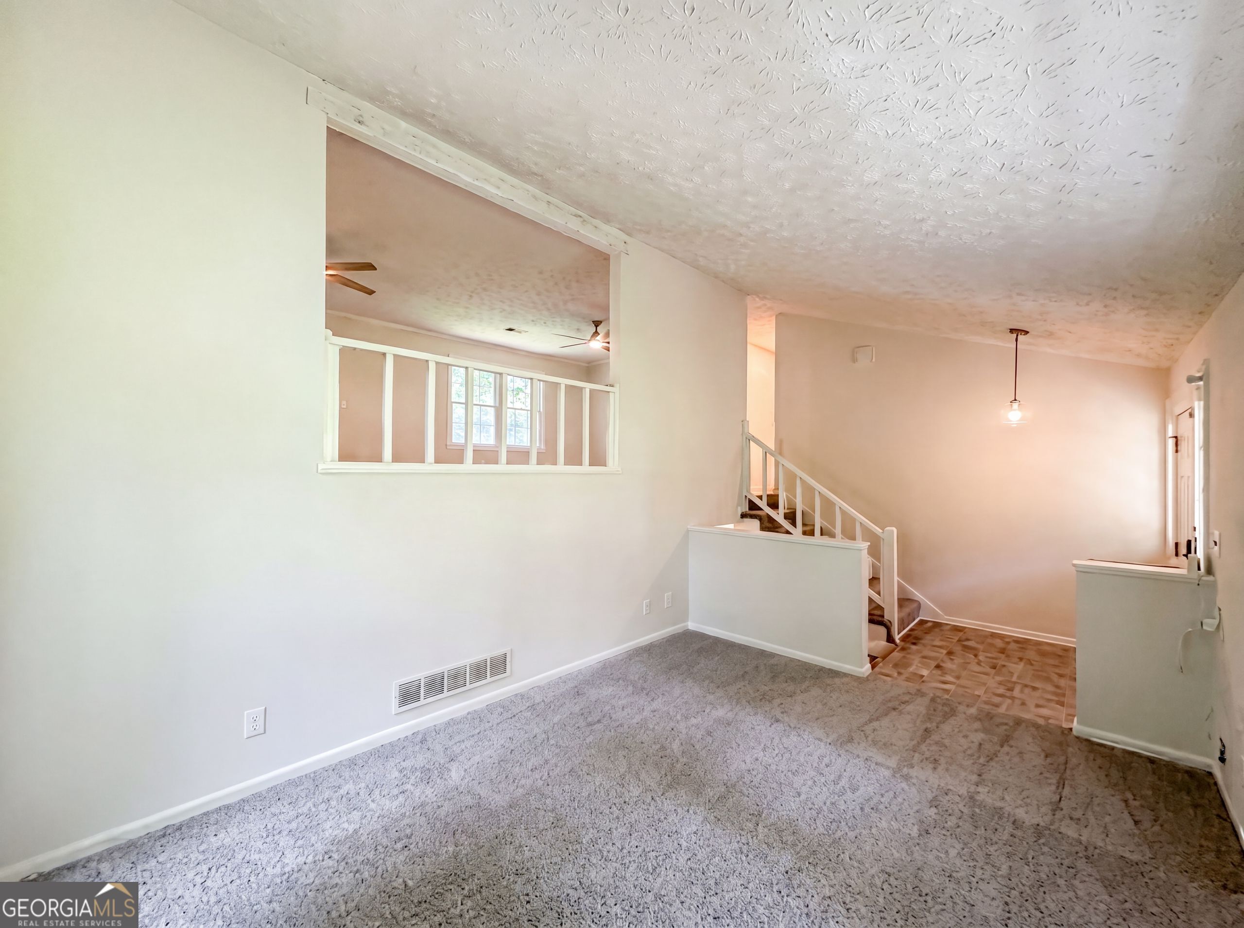 6486 Lynndale Lane Property Photo 10