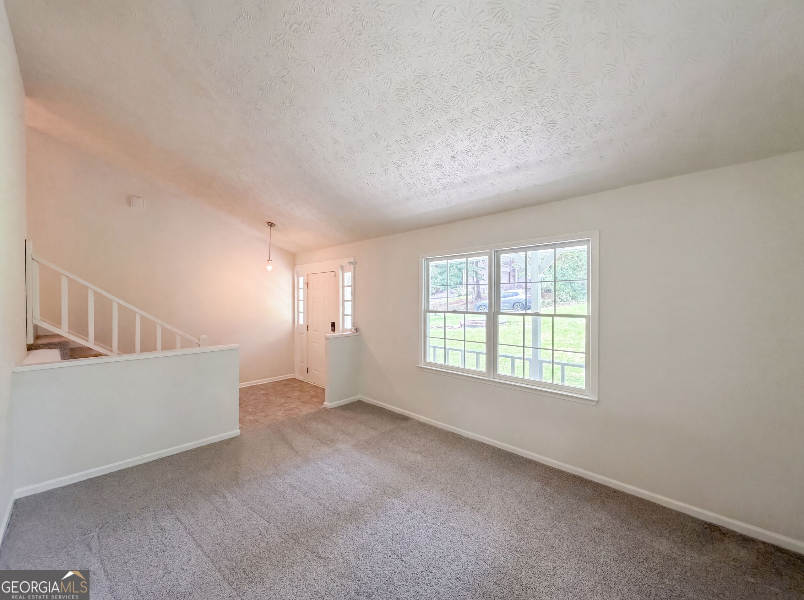 6486 Lynndale Lane Property Photo 11