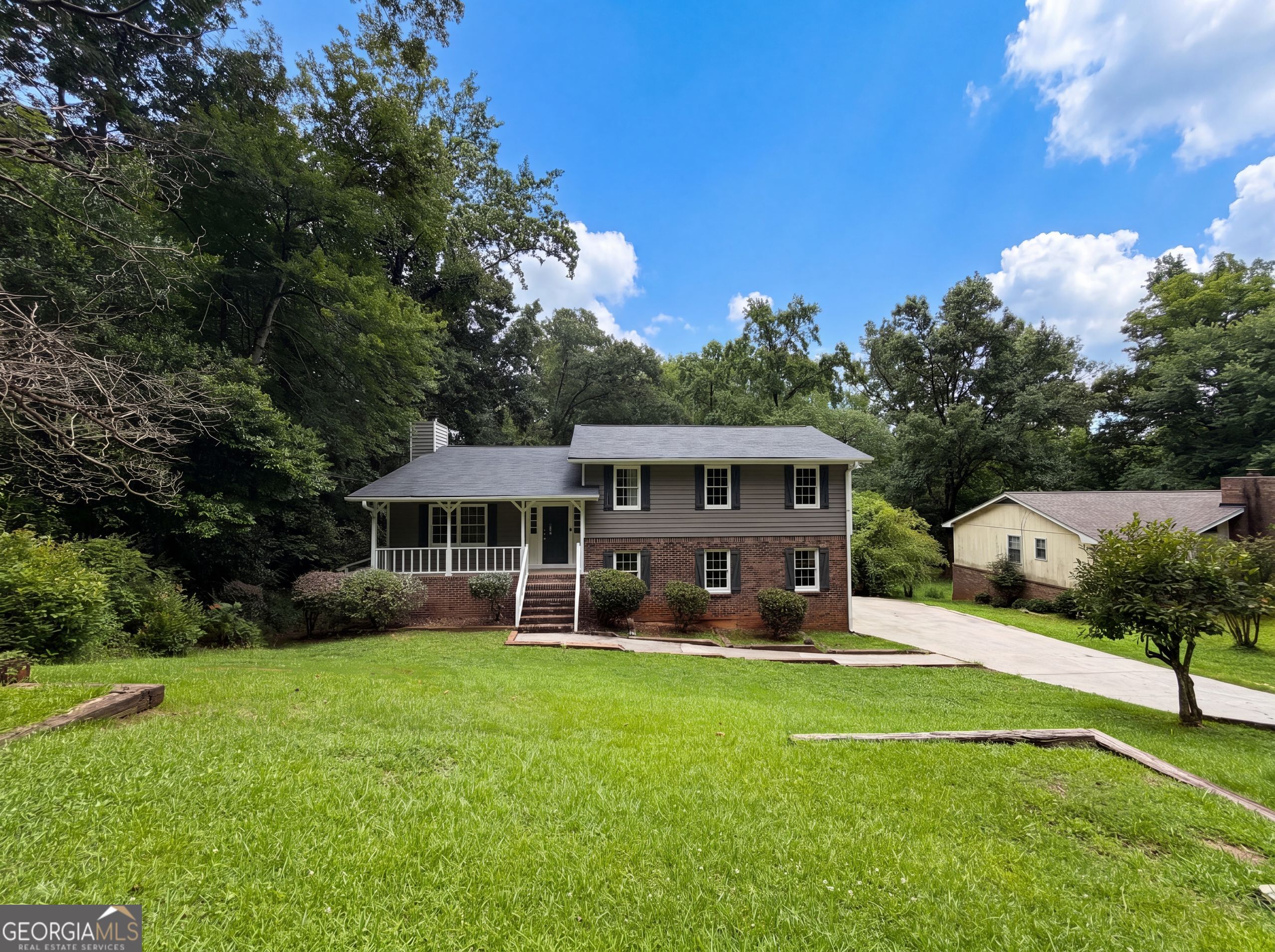6486 Lynndale Lane Property Photo 23