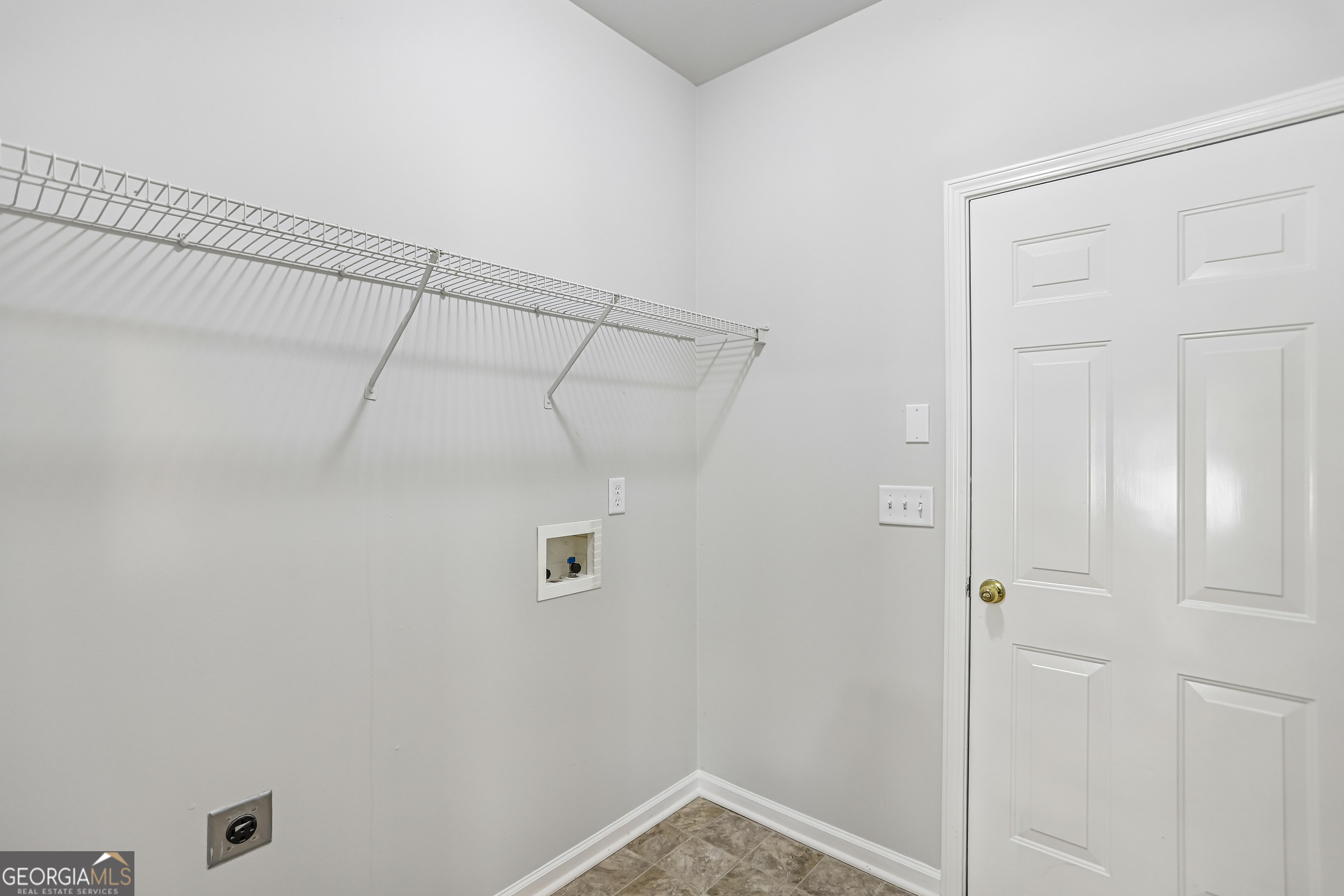 199 Pine Crescent Property Photo 39